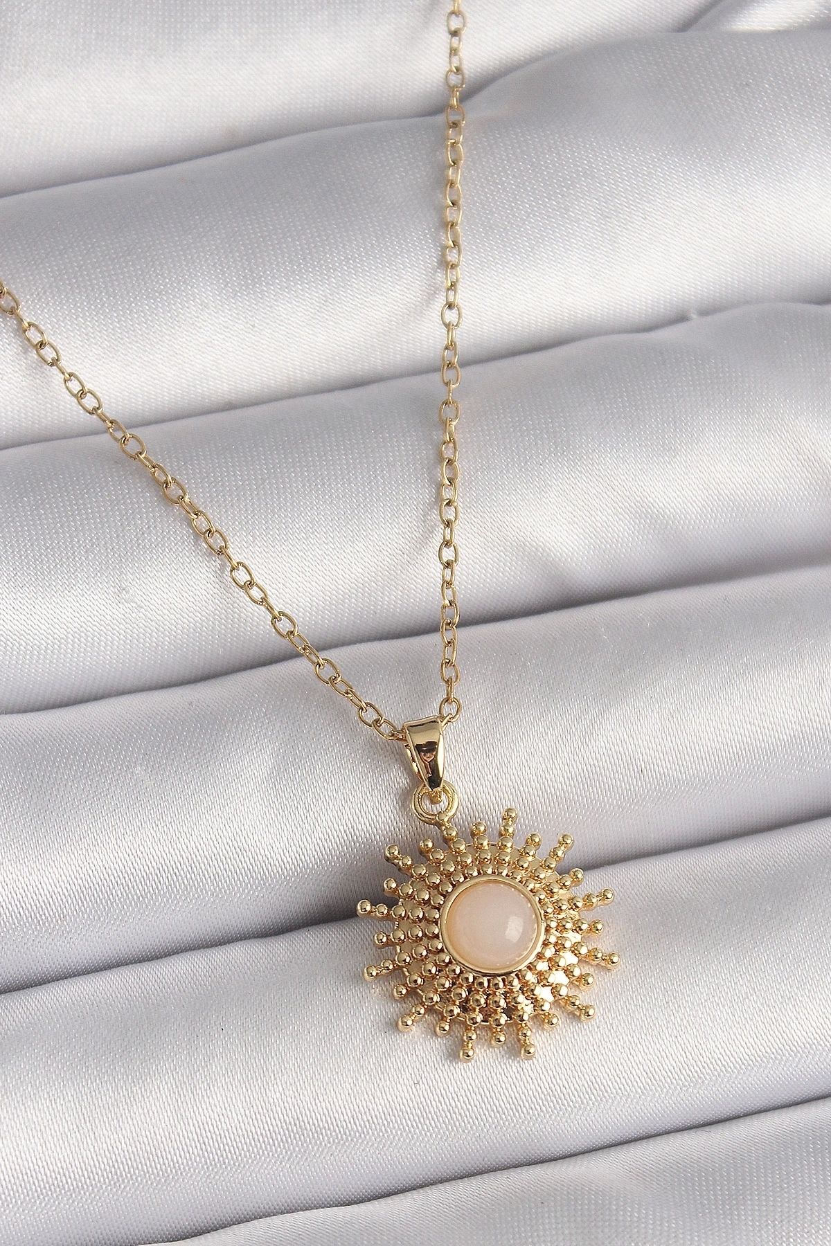 STOREMAX 316L Çelik Gold Renk Zincir Beyaz Mineli Güneş Model Kadın Kolye