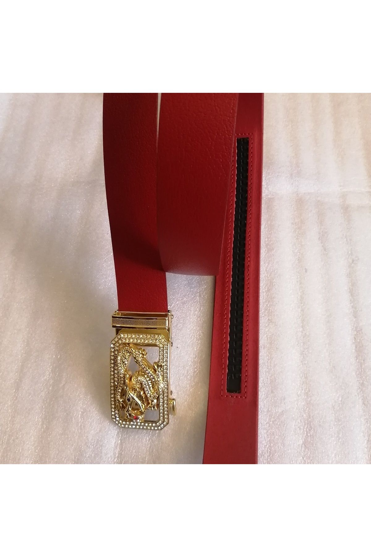 Butik Tülin Unisex elyapım hakiki dana deri kırmızı altın kesme parlak kristal taşlı ejderha otomatik toka kemer