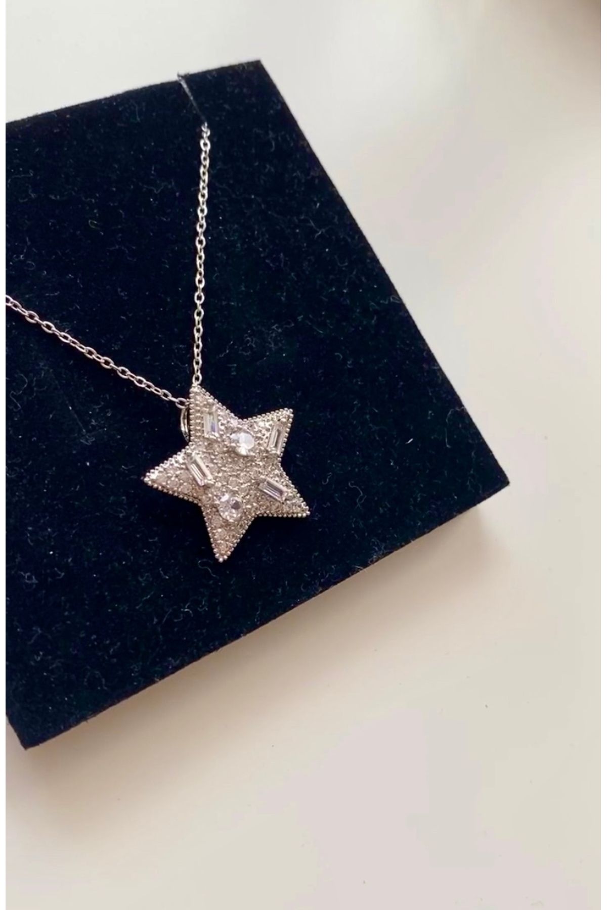 VİOLET ACCESSORİES TASARIM YILDIZ KOLYE/ÇELİK