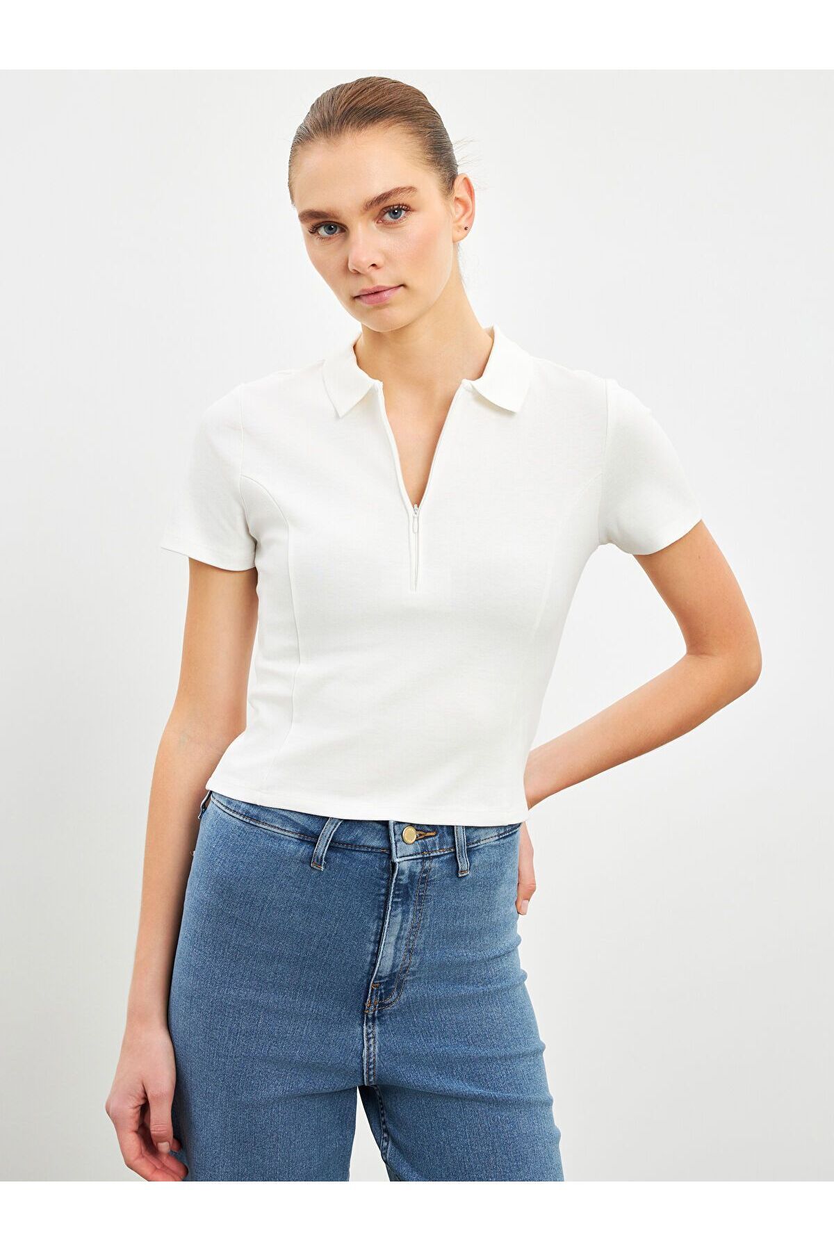 LC Waikiki Polo Yaka Kadın Tişört