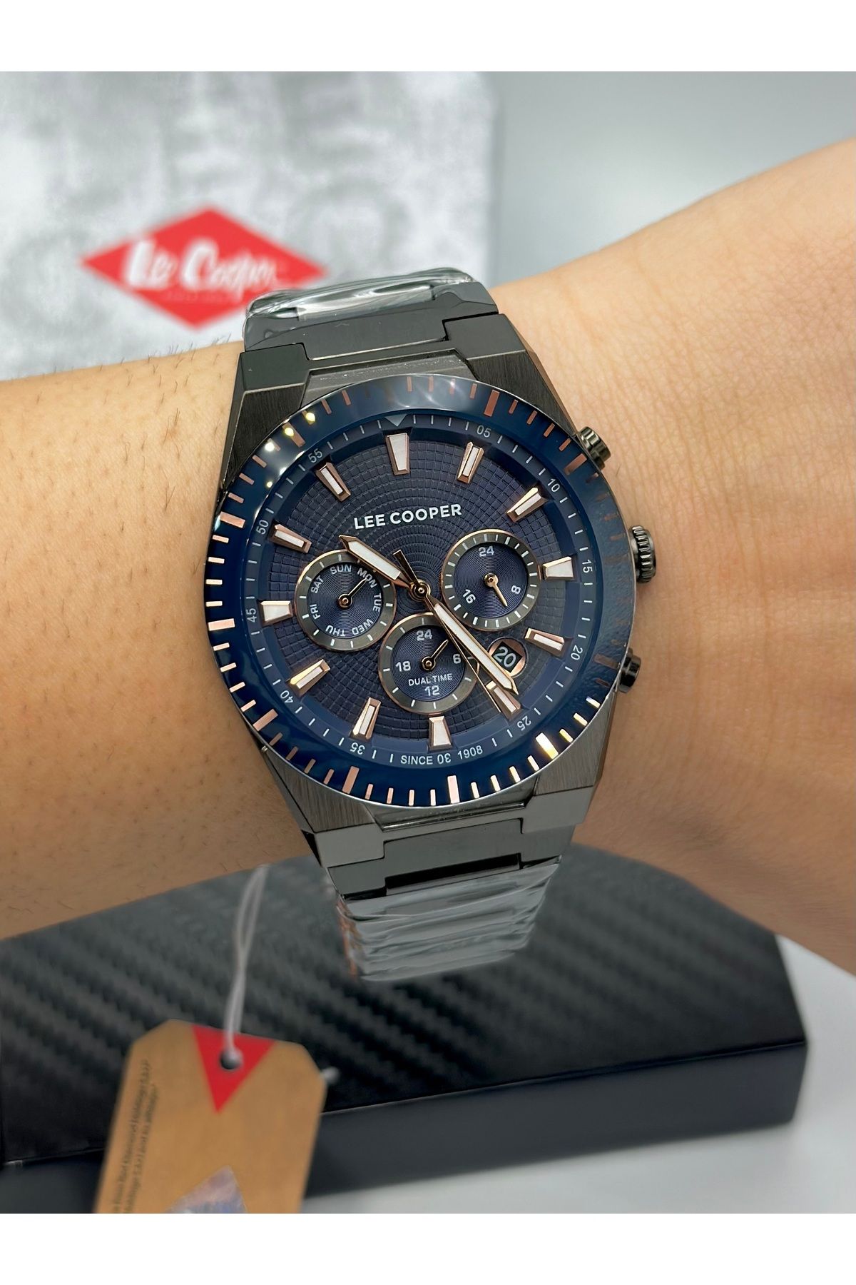 Lee Cooper Marka Çelik Kasa İki Sene Garantili Takvimli 5 ATM Erkek Kol Saati