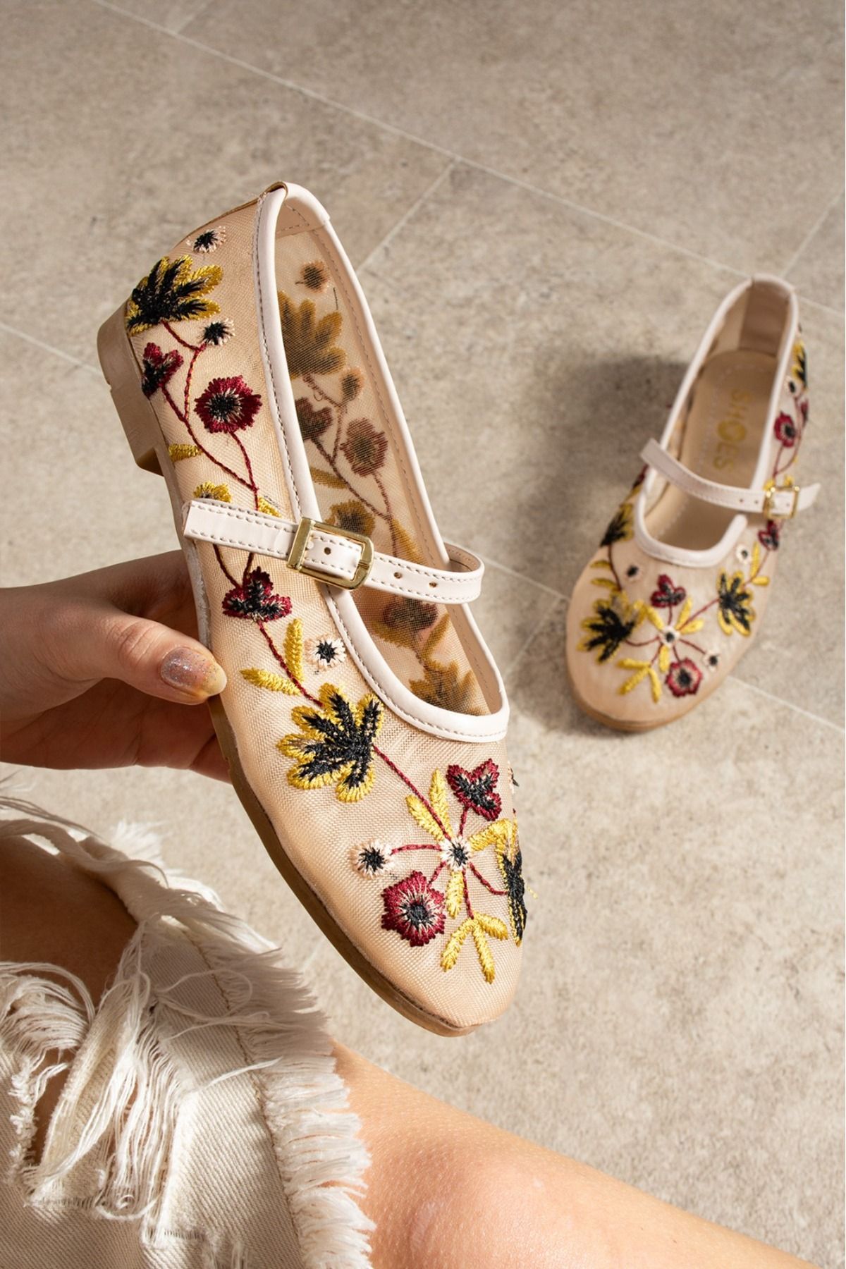 Yula Fashion Shoes Tül Çiçekli Nakış Detaylı Yazlık Babet