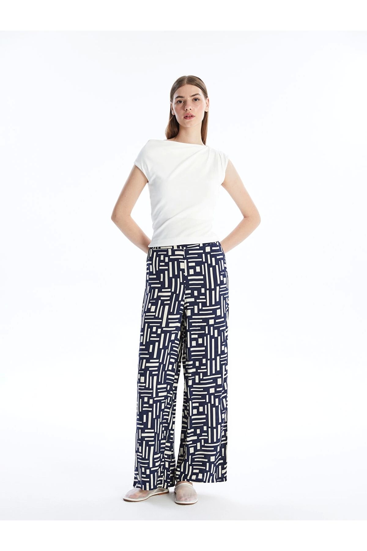 LC Waikiki LCW Modest Mavi Beli Lastikli Desenli Kadın Palazzo Pantolon
