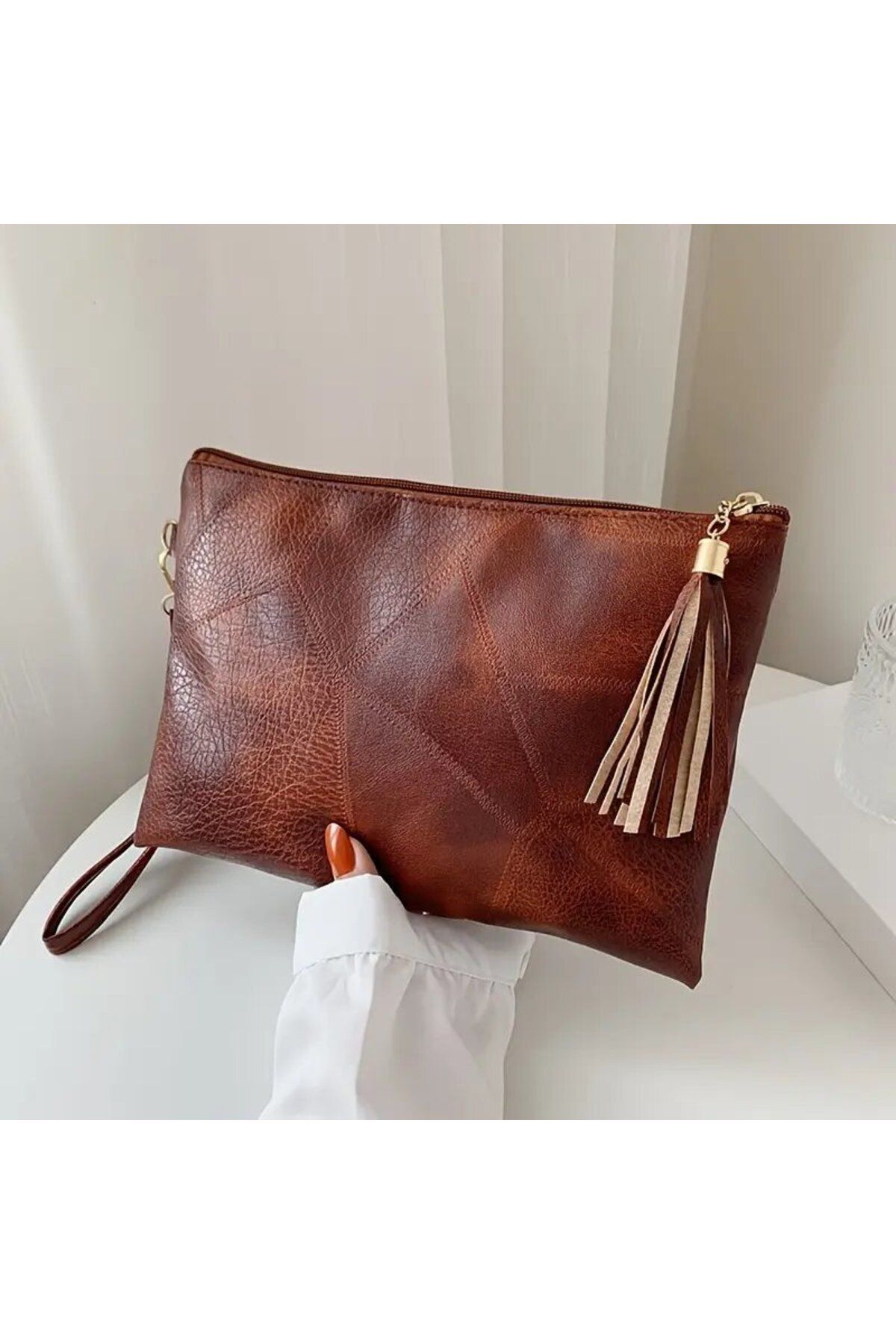 NeednStore Kadın Kahverengi Yamalı Vintage Tasarım Orta Boy Deri El Çantası