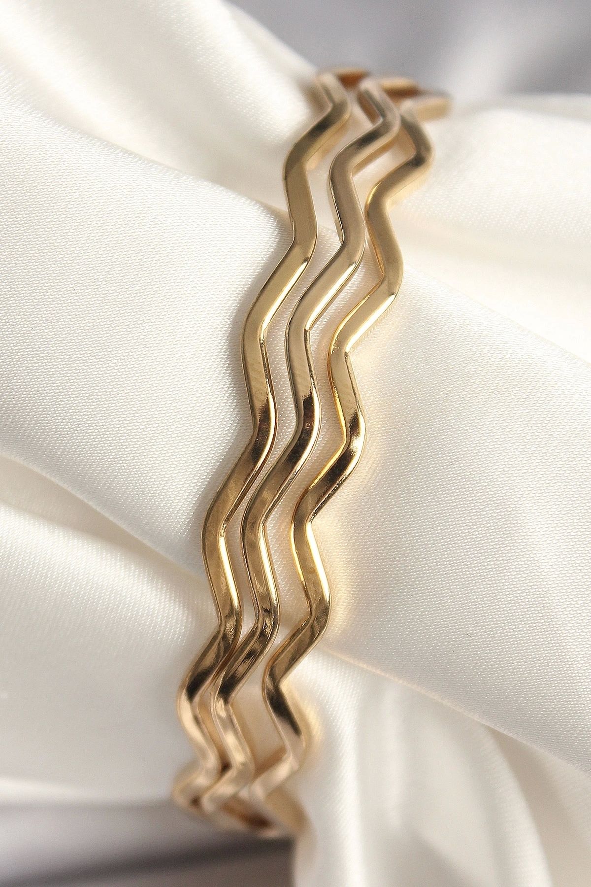 STOREMAX 316L Çelik Gold Renk Ajda Model Kadın Bileklik