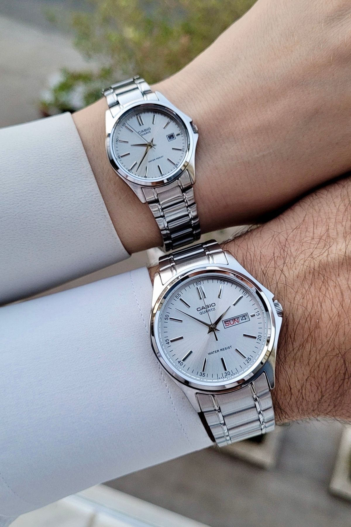 Casio-Lover Couple Wristwatch with Metallic Color Day and Calendar Function 2 Years Warranty 4