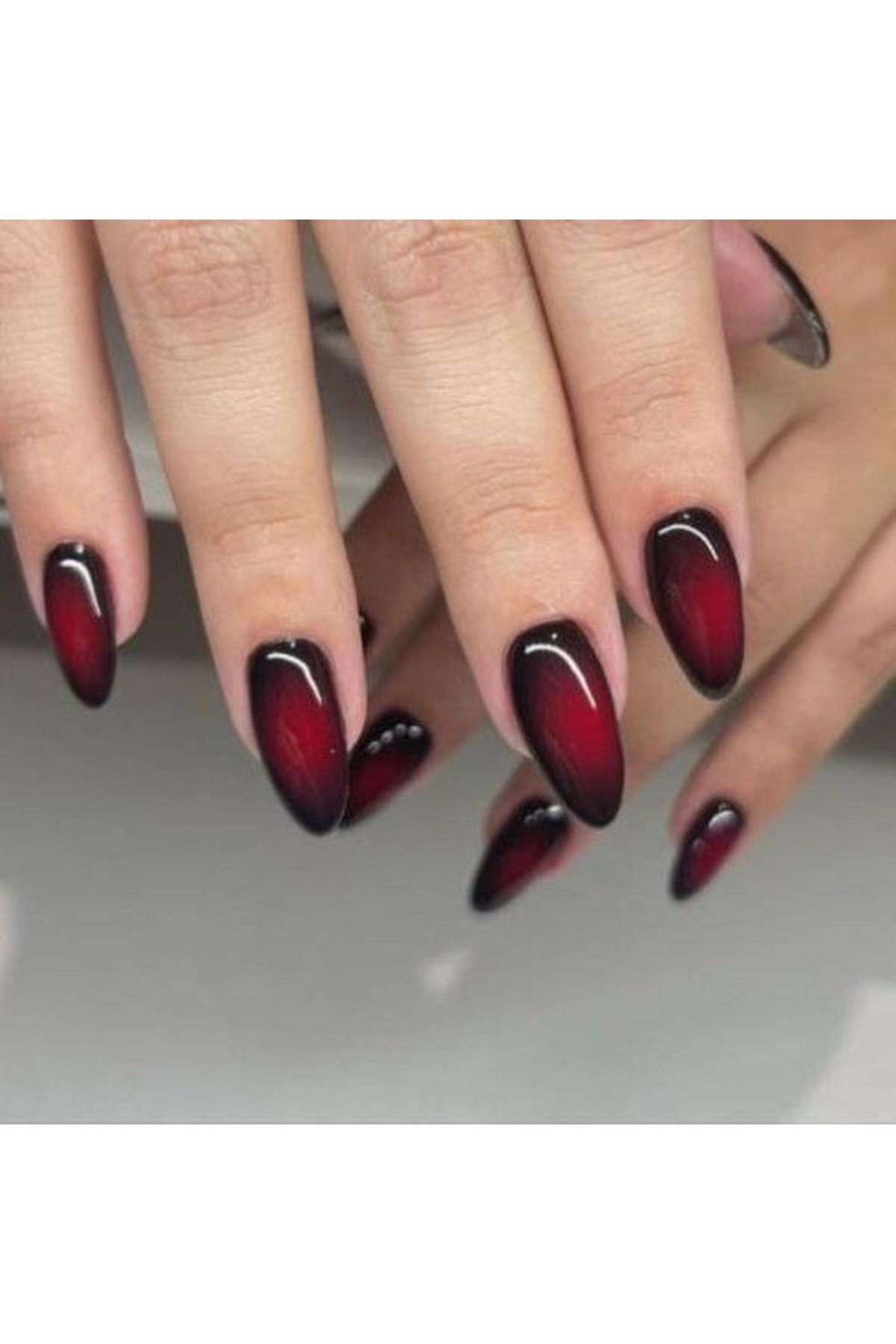 Lesley Kedi Gözü Protez Takma Tırnak Yansımalı(KEDİ GÖZÜ KALICI OJE VİTRAJ OJE TOP COAT )12Adet Set