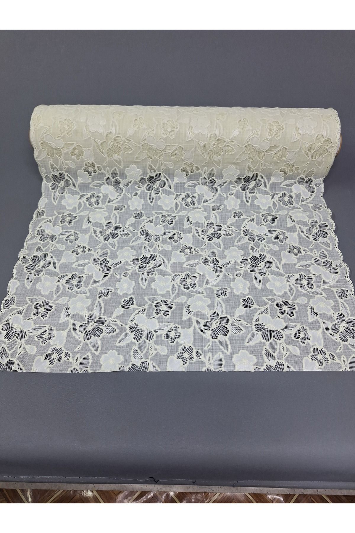 Başak Ev Tekstili PVC KÜPÜR DANTEL RAF VE DOLAP ÖRTÜSÜ RUNNER (KREM)
