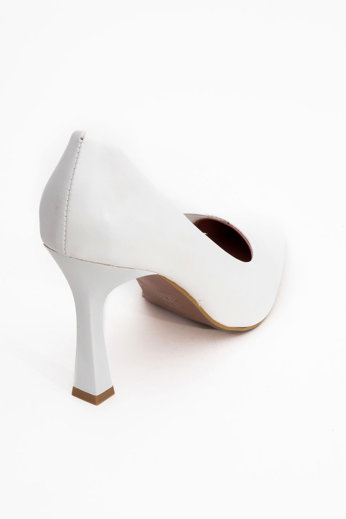 کفش پاشنه کلاسیک سفید زنانه 653 بلند پوست luvishoes