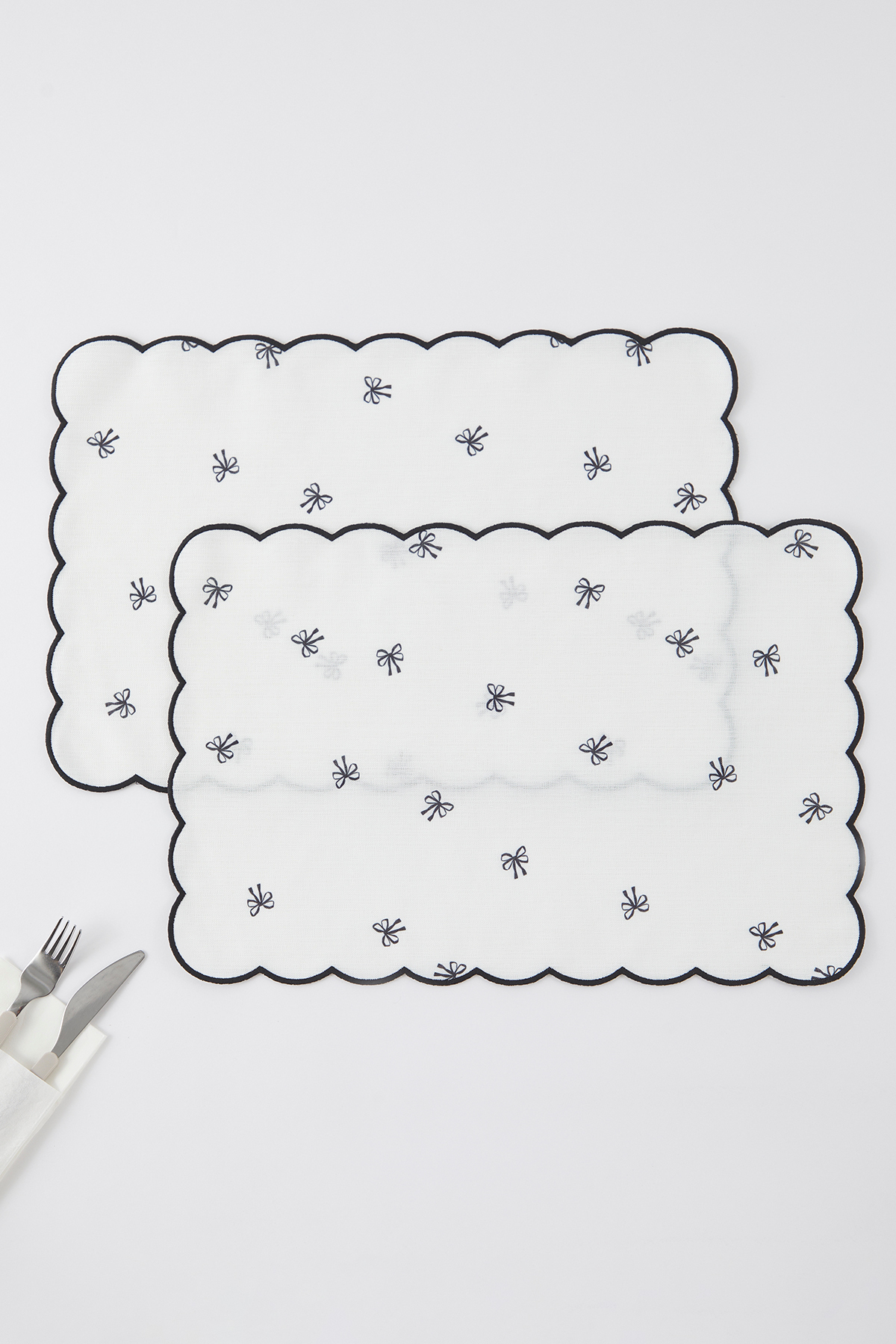 Trendyol Home Set of 2 Bow-Printed, Embroidered-Edge Placemats 33x50cm TPHSS25RUN00013
