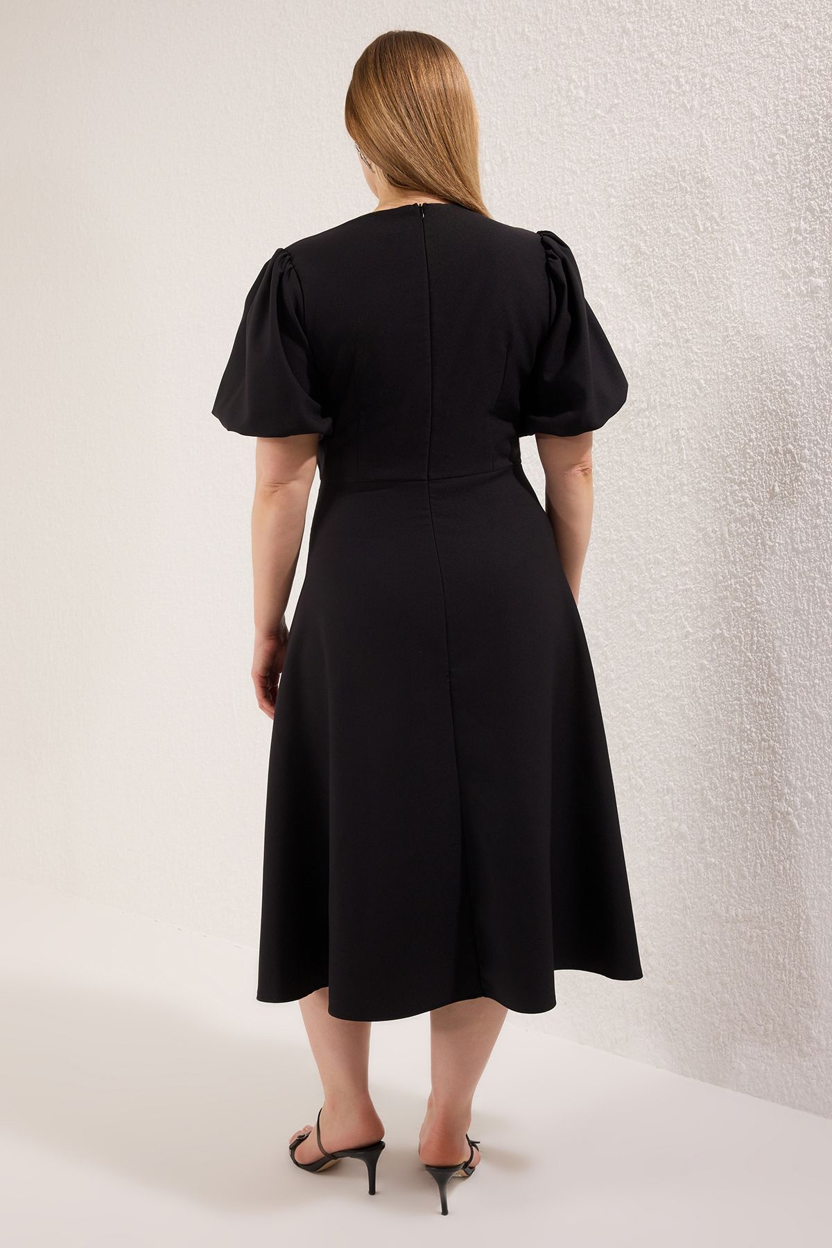 Trendyol Curve-Rochie neagră cu țesut cu fundă în linie A TBBSS25AH00224 4