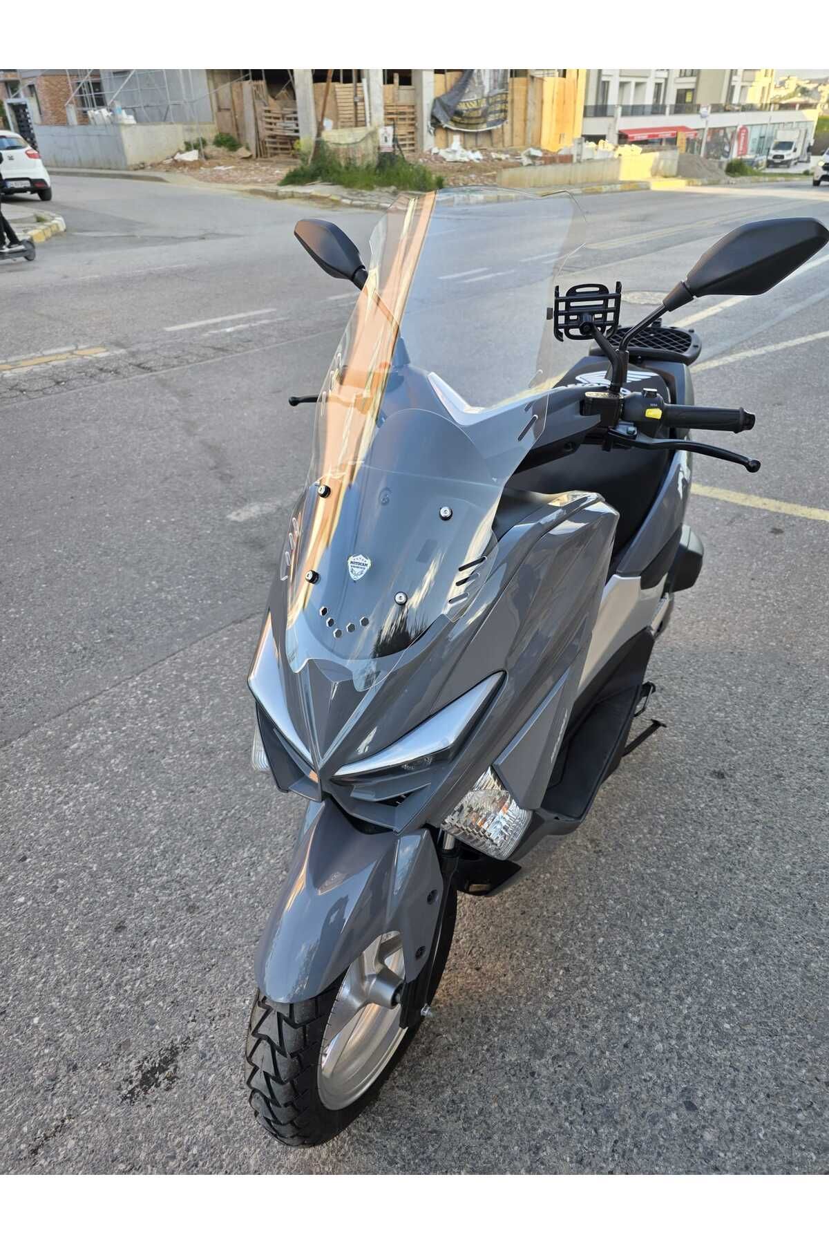 Revolt RSX4 Siperlik Ön Cam 2022-2025 Model 65cm Şeffaf Renkli 4mm ORTA BOYLU