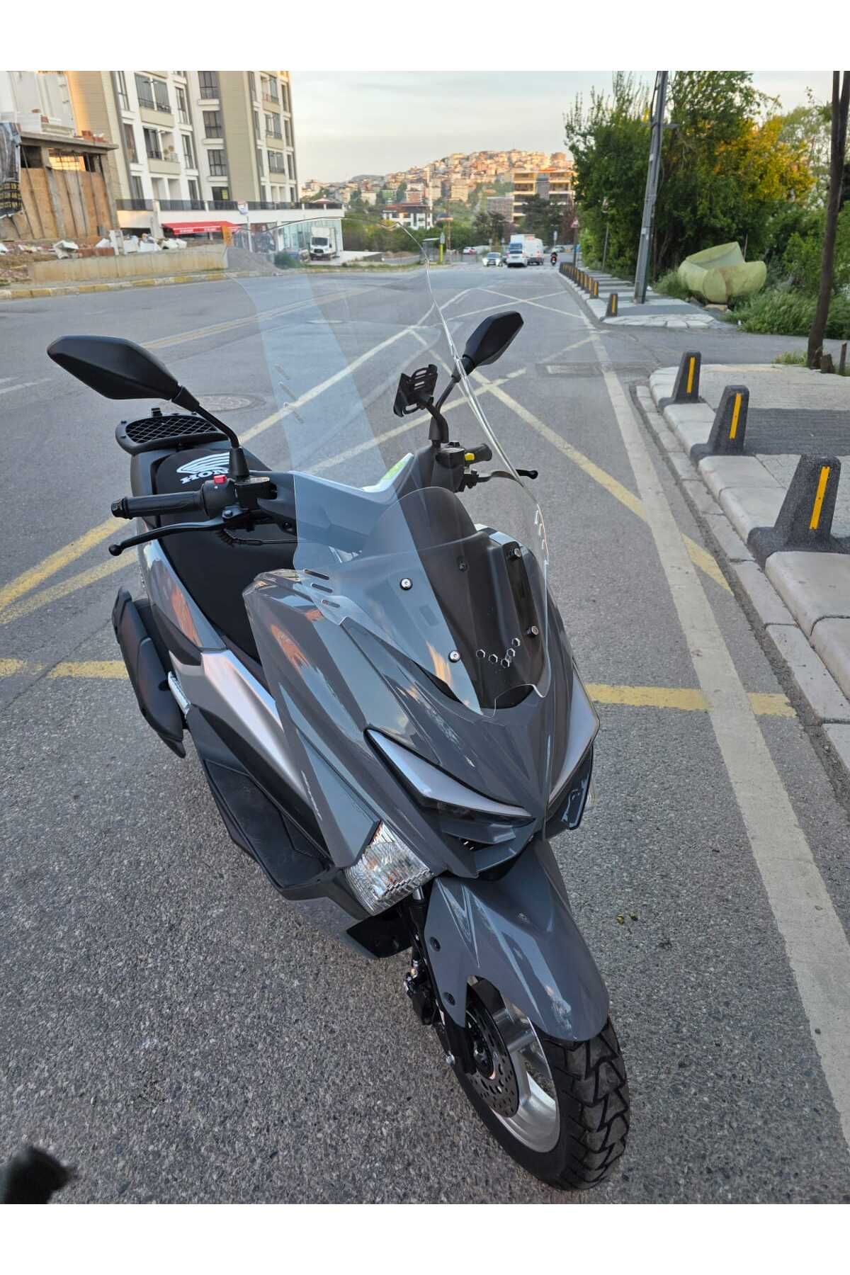 Revolt RSX4 Siperlik Ön Cam 2022-2025 Model 75cm Şeffaf Renkli 4mm ORTA BOYLU
