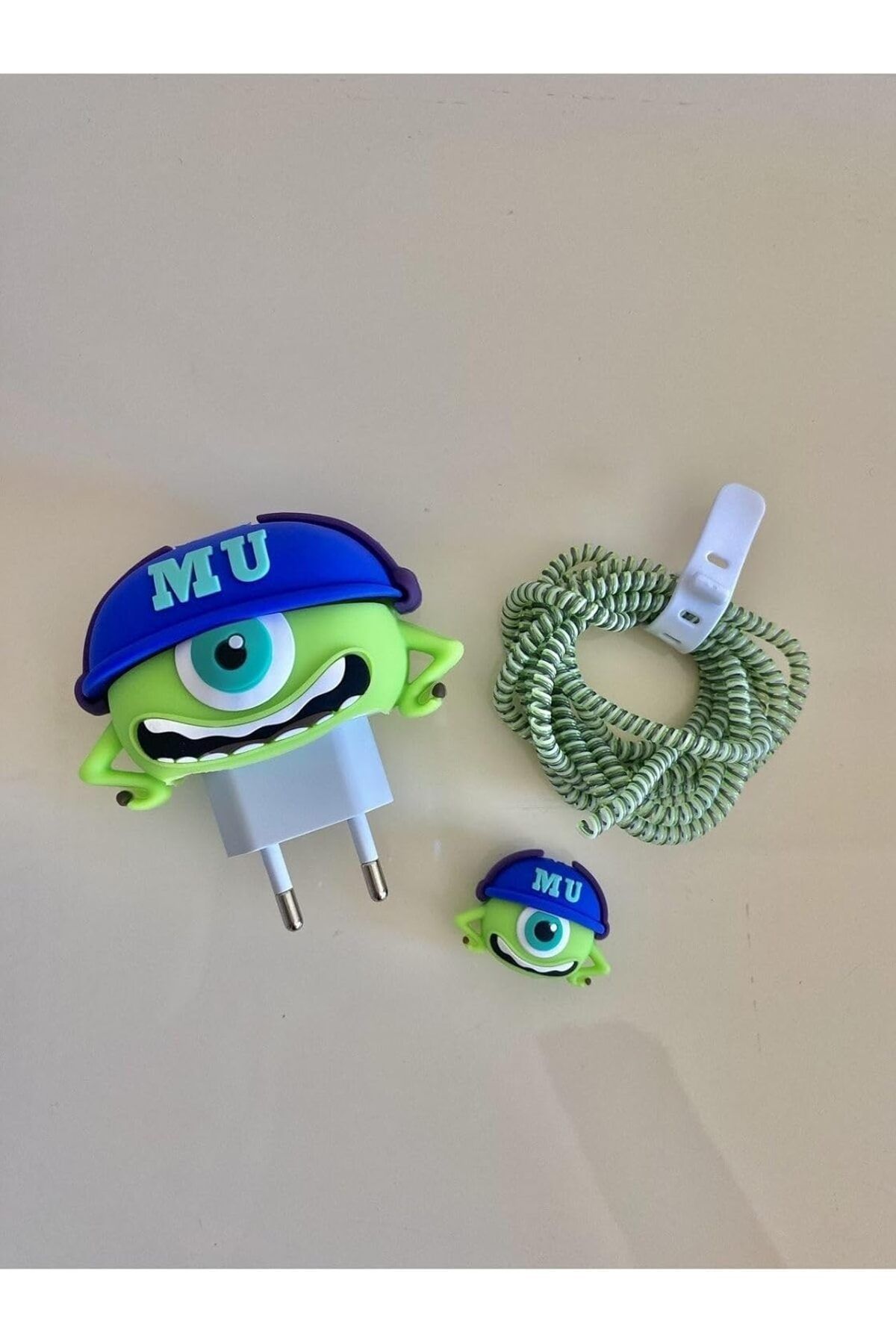 STOREMAX nffashopm (5832) Kuromi Figürlü Şarj Başlığı Ve Şarj Kablo Koruyucu Set Iphone 18w-20w Şarj