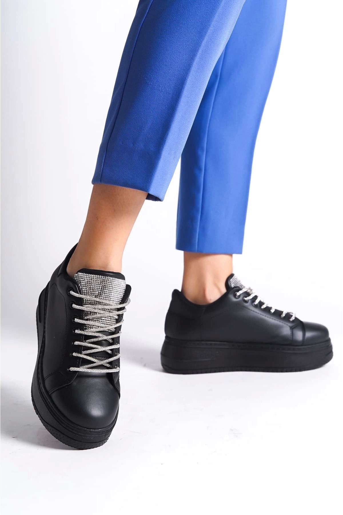 Joy Ayakkabı DELLA Bağcıklı Ortopedik Taban Taşlı Kadın Sneaker Spor Ayakkabı ST - Siyah