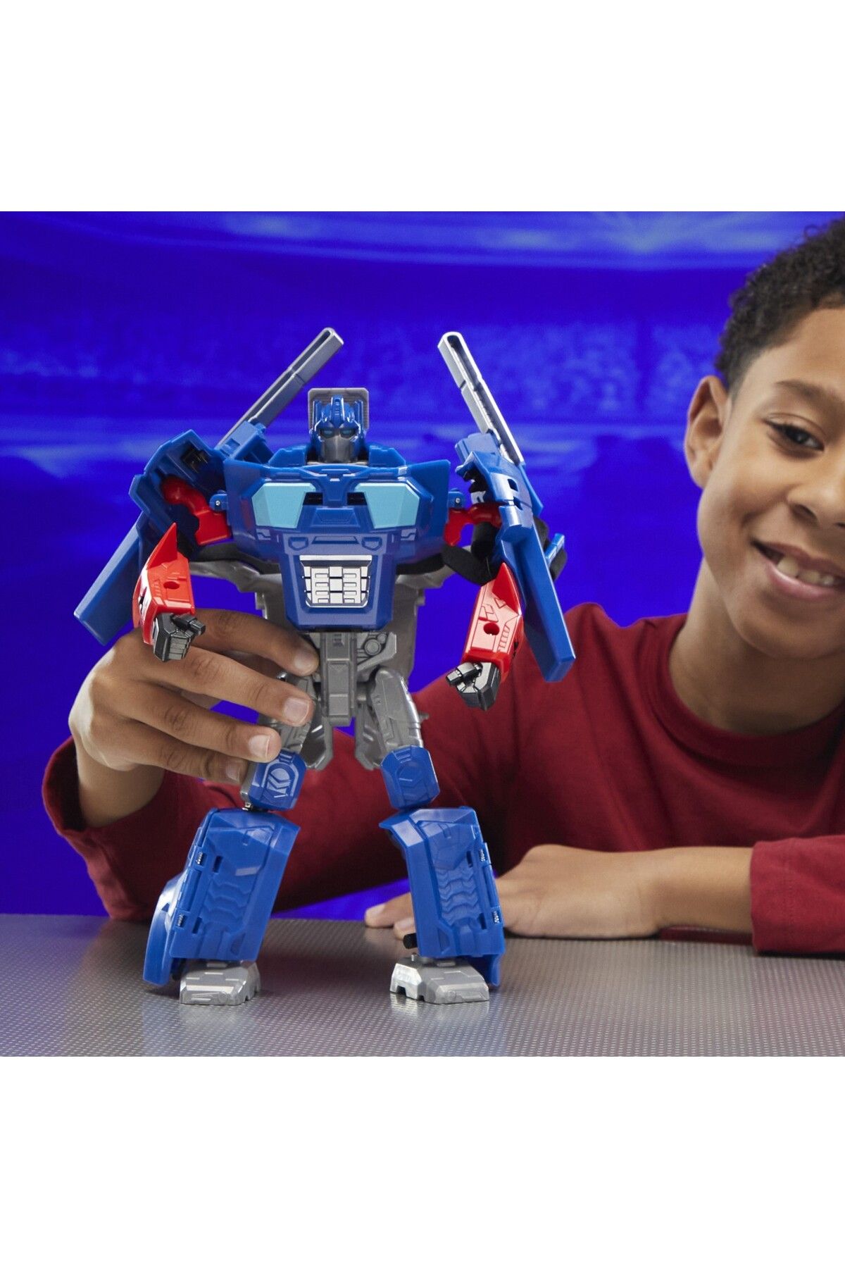 transformers-Transformers One 2 in 1 Figure - Optimus Prime and Mask 6
