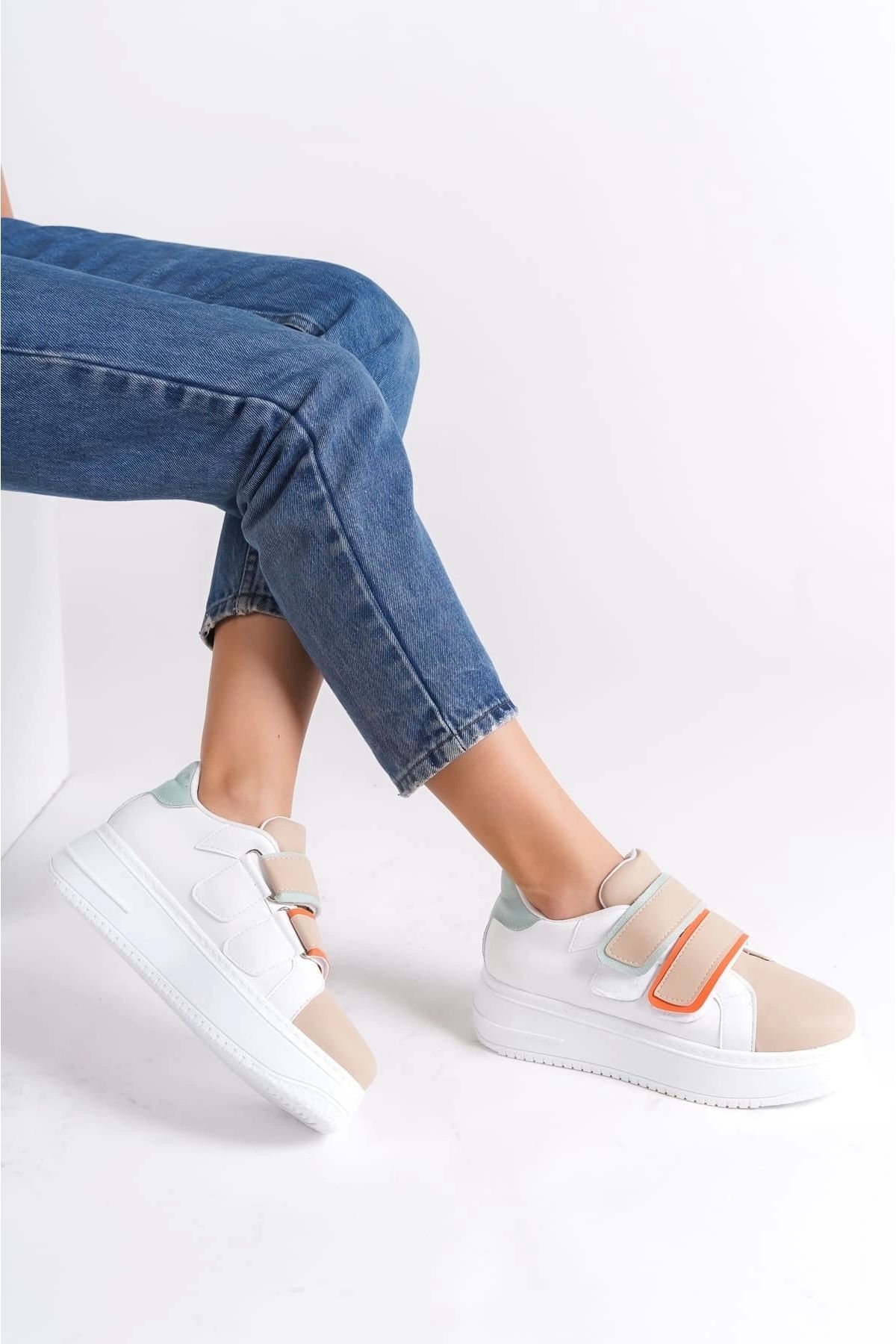 Joy Ayakkabı VALENCIA Bağcıksız Cırt Cırtlı Ortopedik Taban Kadın Sneaker Spor Ayakkabı BT - Beyaz/Ten/Mavi