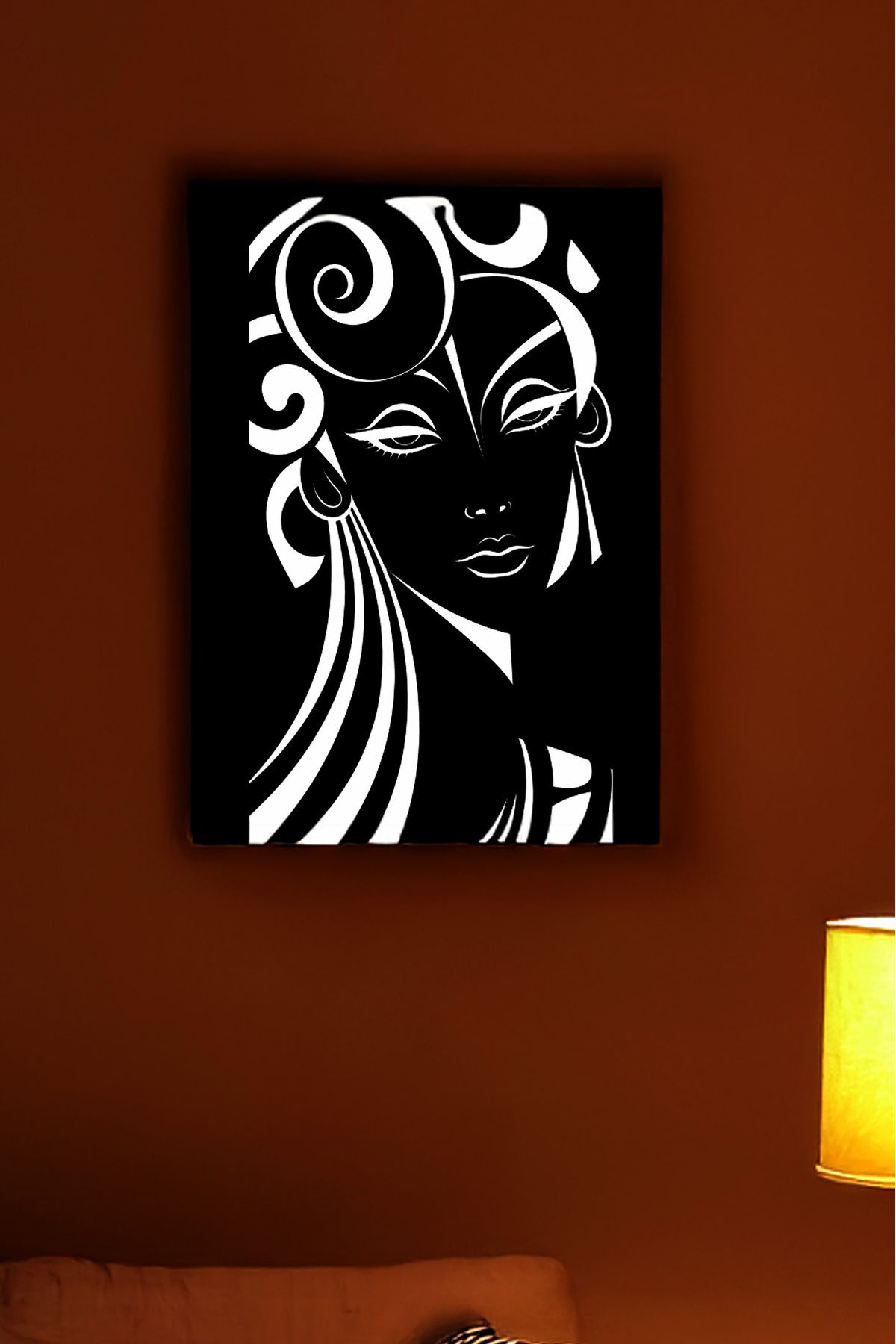 Angels Passion Reflektörlü Stilize Kadın Figürü Siyah Pleksi Zeminli Modern Tablo
