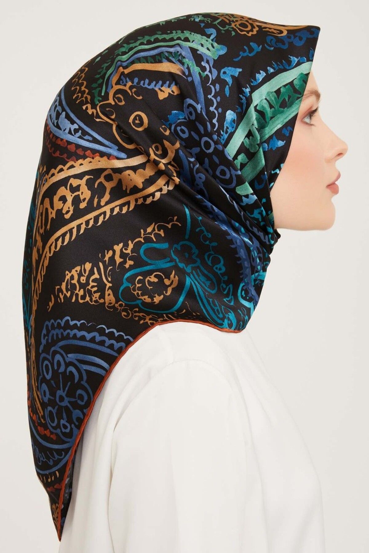 Armine Nostalji Serisi Twill İpek Eşarp 9037D-53 Çiçekli Desen KİREMİT-İNDİGO