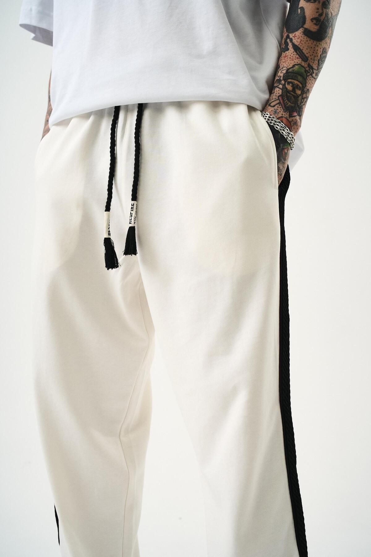 Respire-Men's Single Stripe Detailed Interlock Baggy Sweatpants Ecru 5