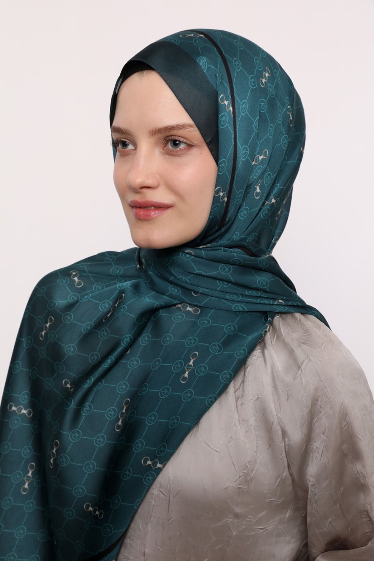 LuvenSara LUVENSERA HİNT İPEGİ SAL
