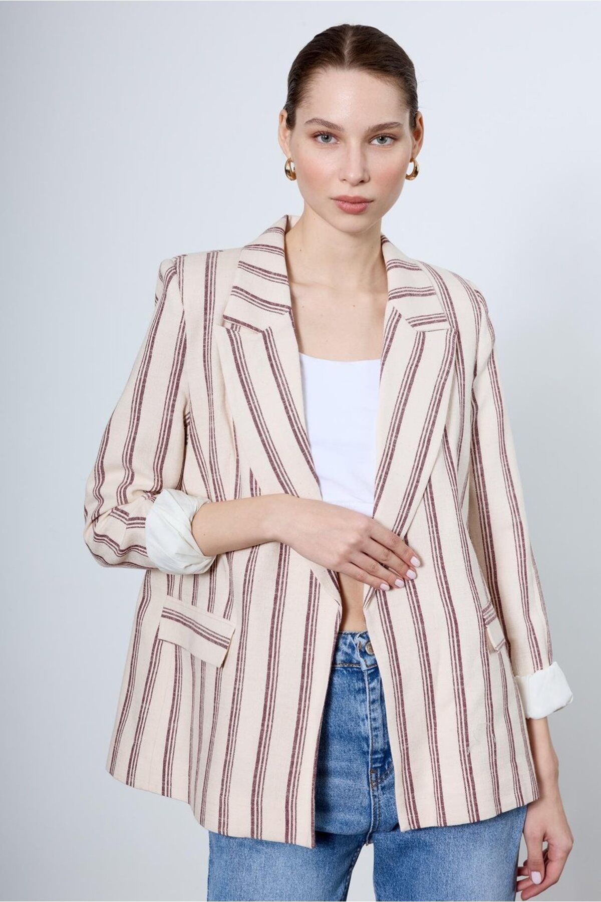 FEMMESTUDIO Kadın Krem Bordo Çizgi Detaylı Blazer Ceket