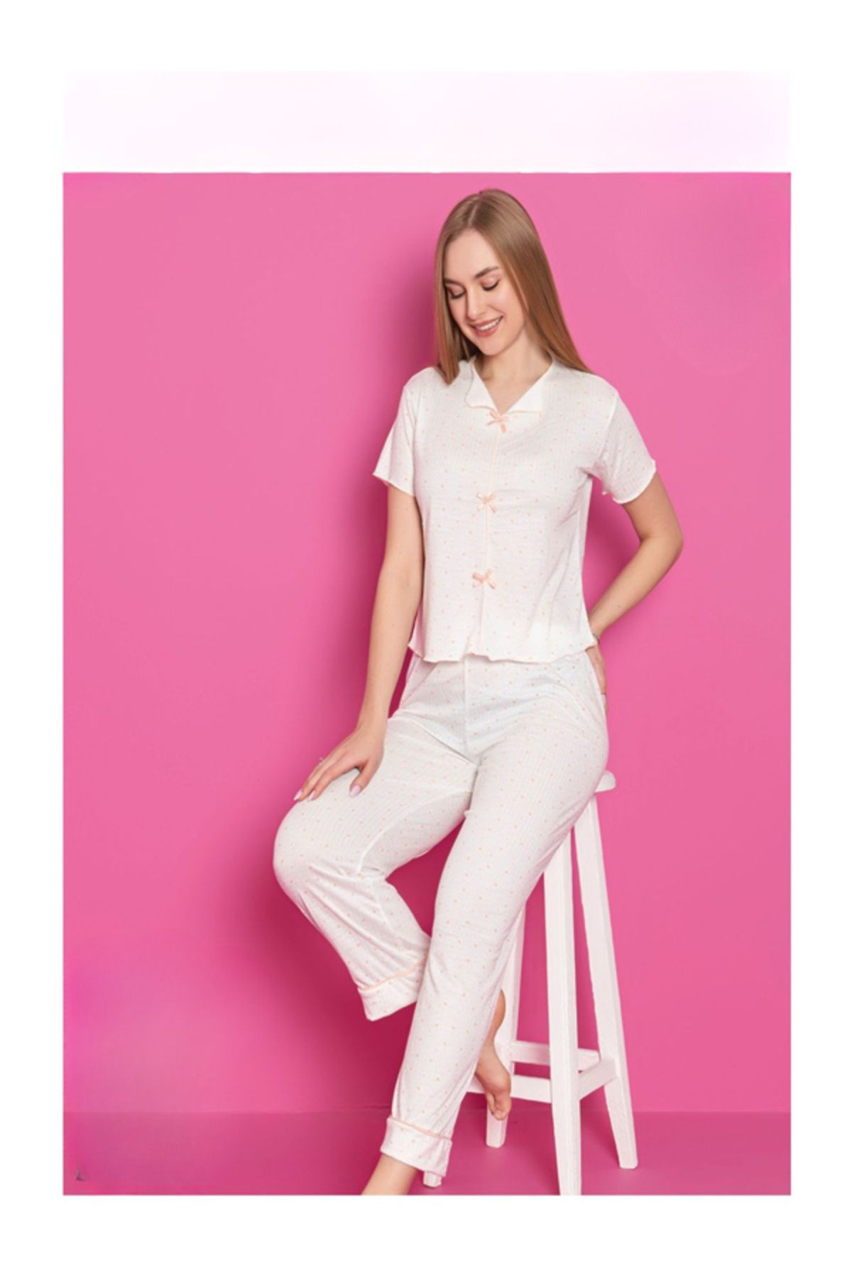 IVONA LINGERIE Ekru Fiyonklu Kısa Kollu Pijama Takımı (BAMBOO kumaşlı)