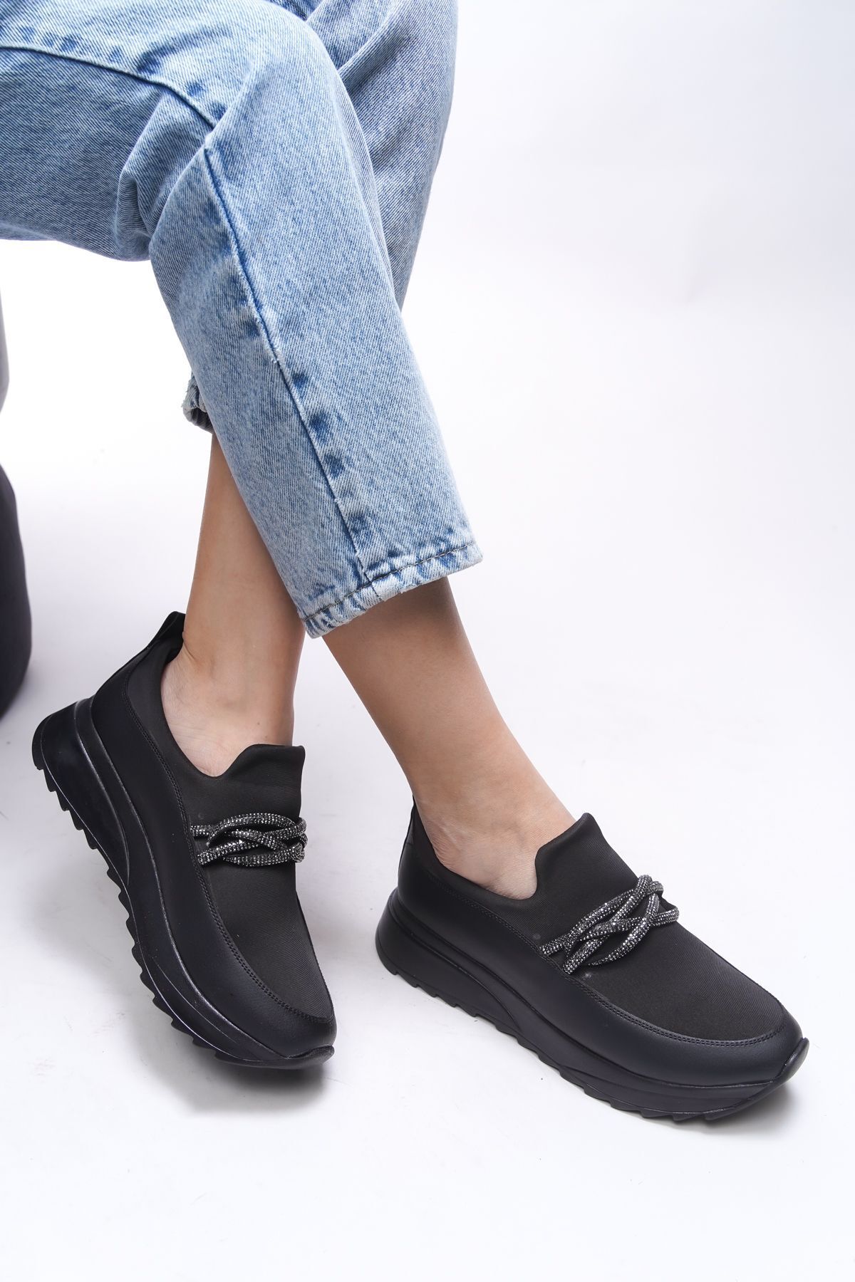 HVZ Exclusive Siyah Taşlı Spor Ayakkabı Comfort Yumuşak Tabanlı Sneaker