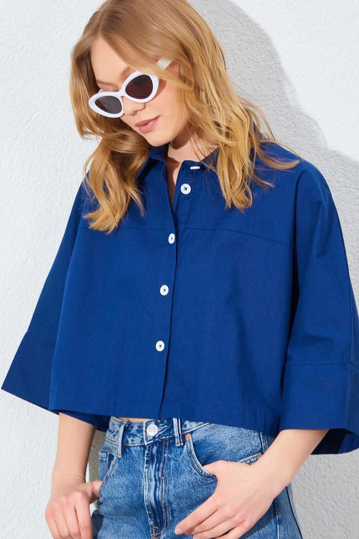 CoolLook Gömlek Yakalı Düğme Kapamalı Çeyrek Bol Kollu Rahat Kesim Tarz Casual Kısa Crop Gömlek