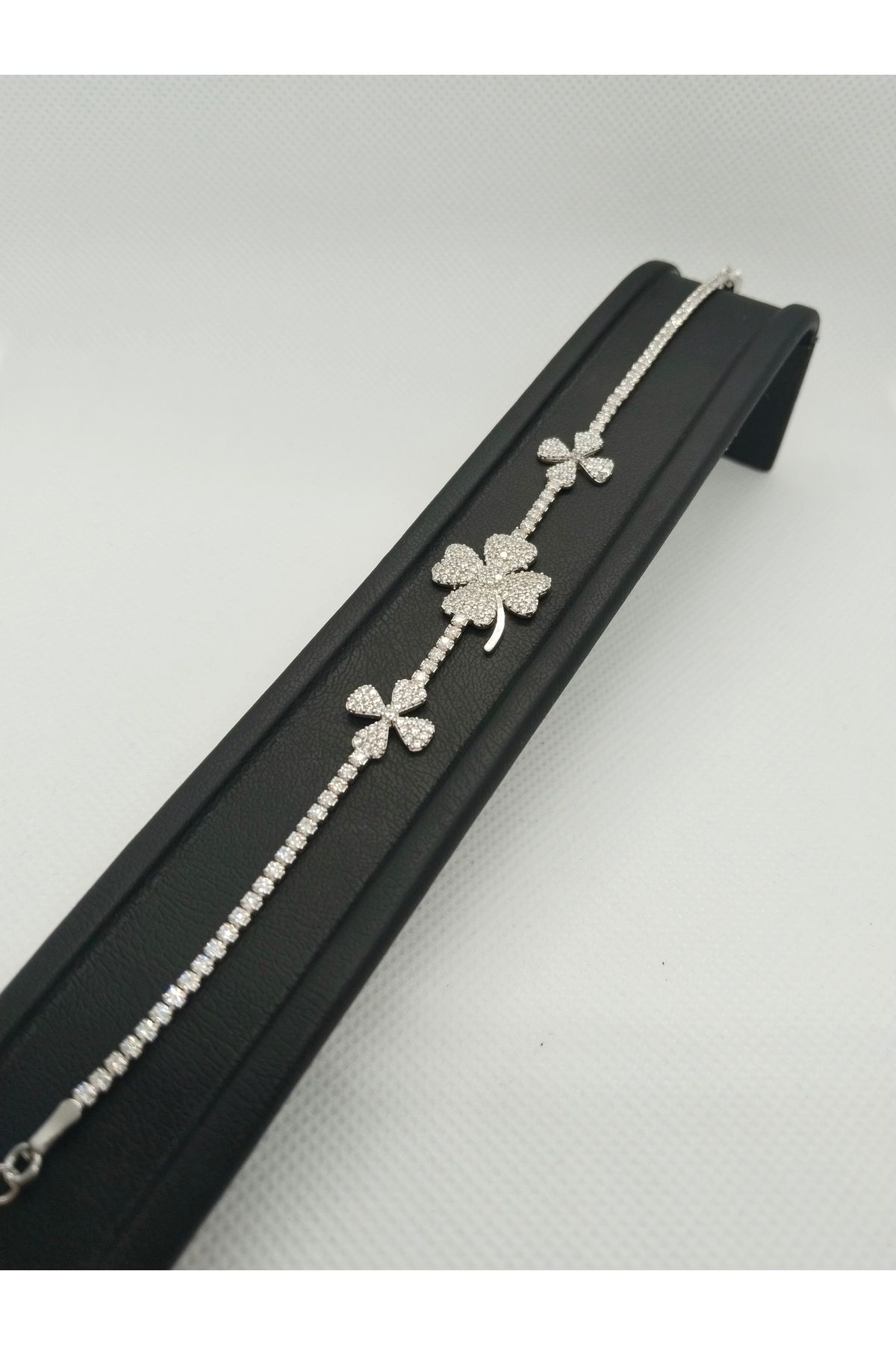 MehVa Silver 925 Ayar Gümüş zirkon taşlı rodyum kaplama yonca modelli kadın bileklik