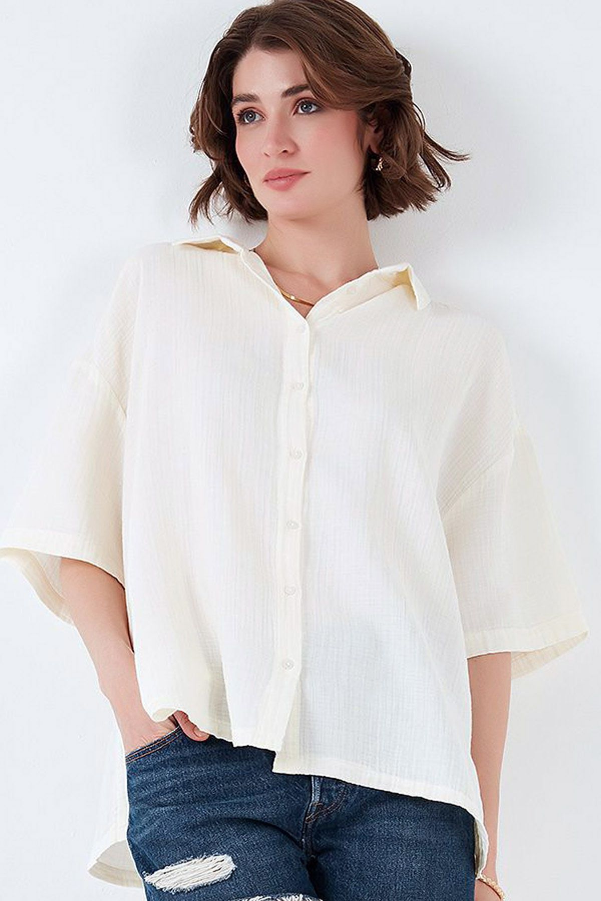 Ottawe Regular Fit Rahat Kalıp Gömlek Yaka Kısa Kol Düğme Kapama Casual Yırtmaçlı Gömlek