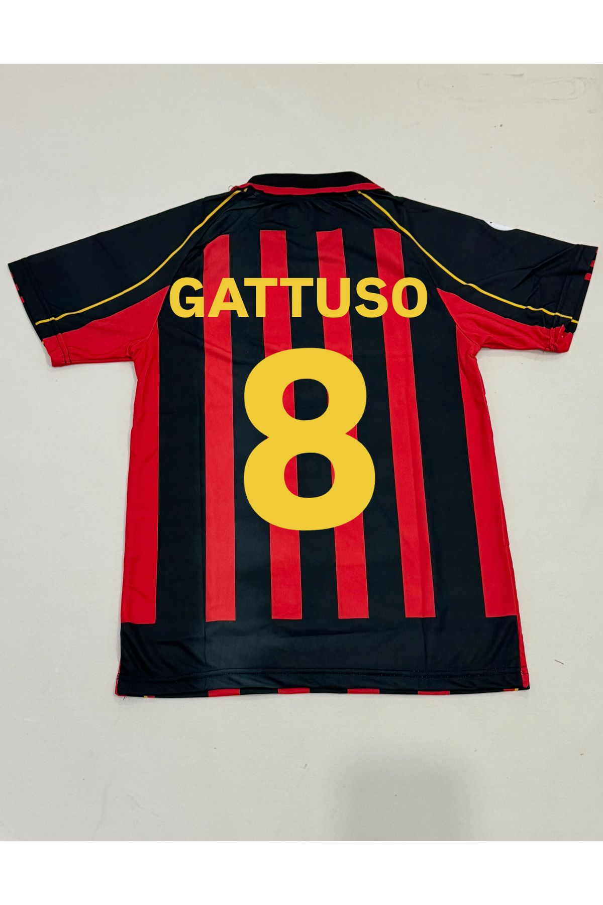 Mzone EFSANE MİLAN NOSTALJI GATTUSO YETİŞKİN FORMASI SIYAH YAKALI YETİŞKİN FORMASI