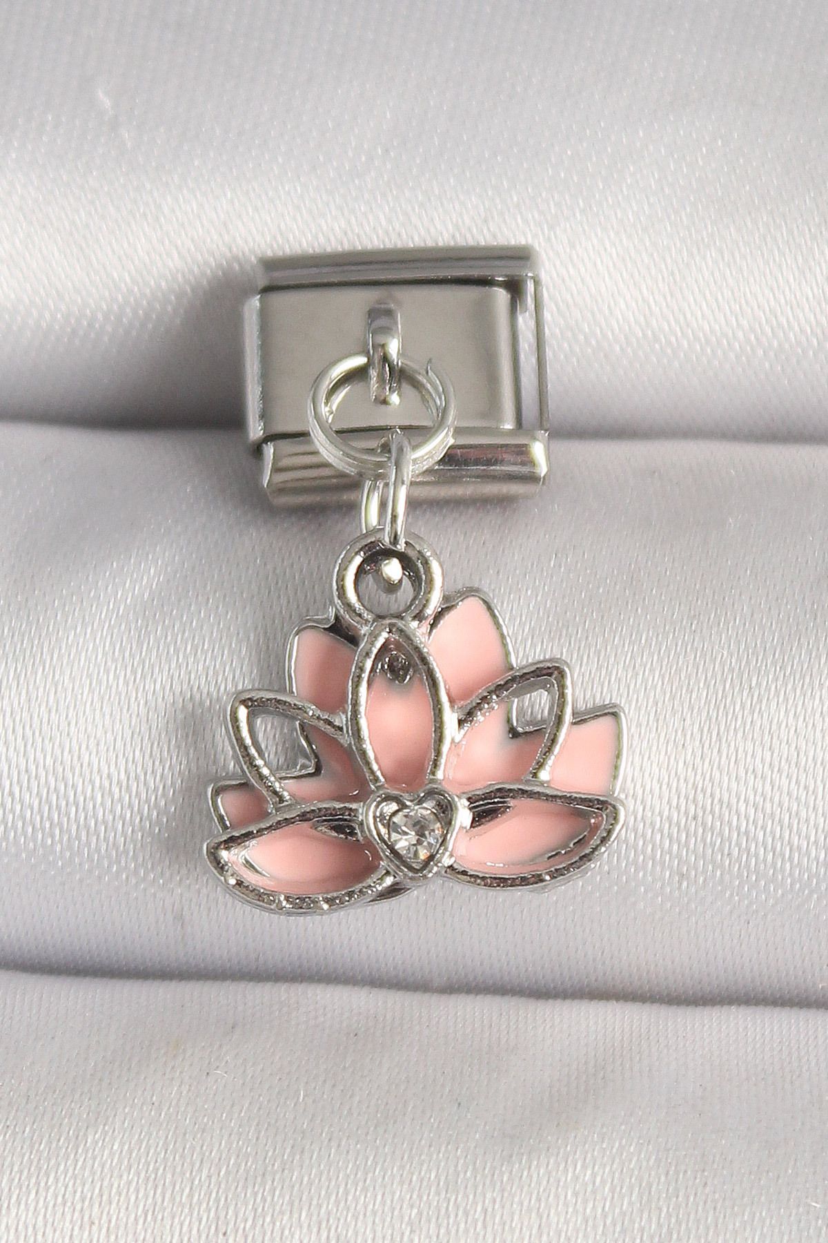 OEM 316L Çelik Gümüş Renk Pembe Lotus Model Zirkon Taş Detaylı Nomination Charm