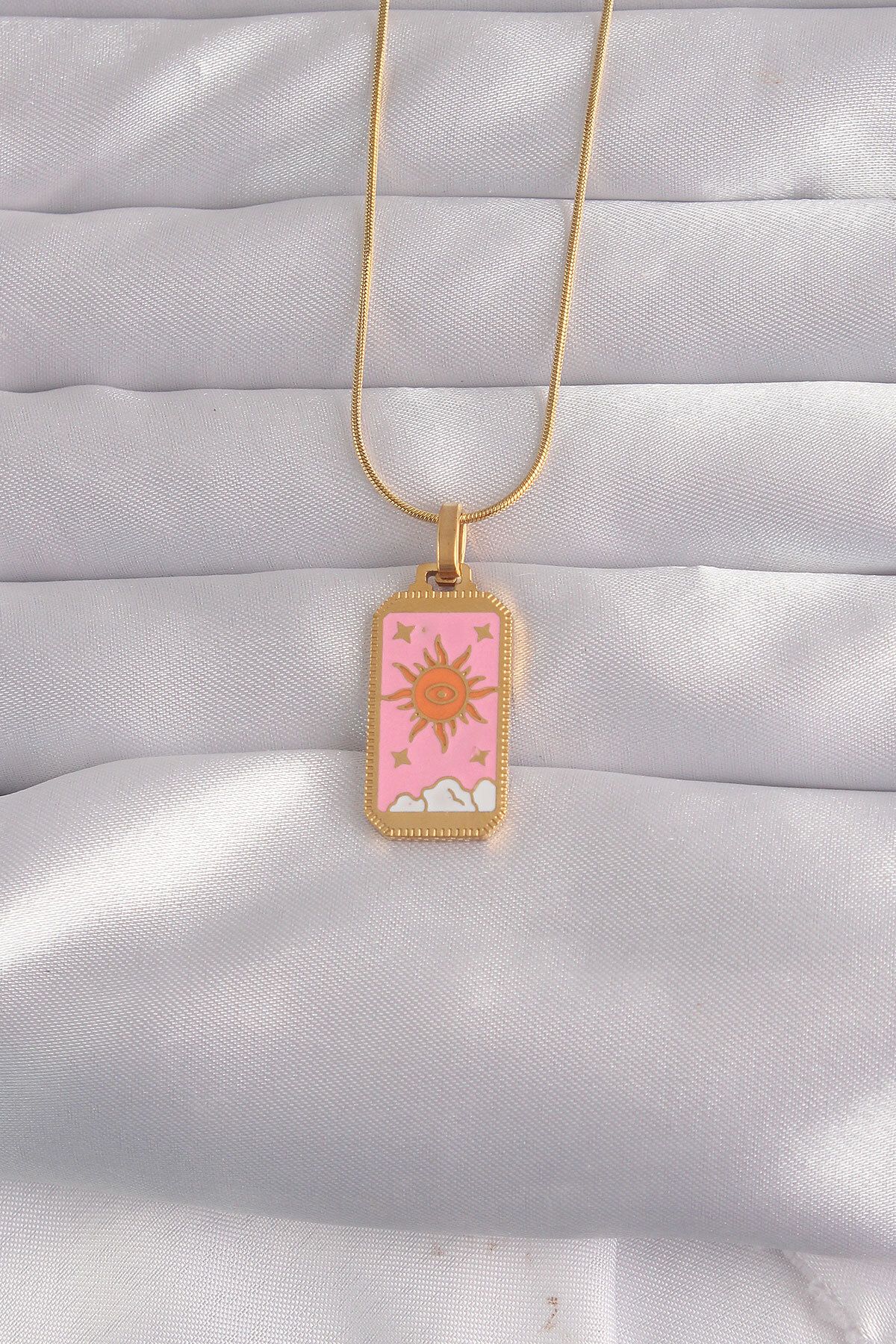 MMB Boutique 316L Çelik Gold Renk Pembe Mineli Güneş Model Tarot Kolye