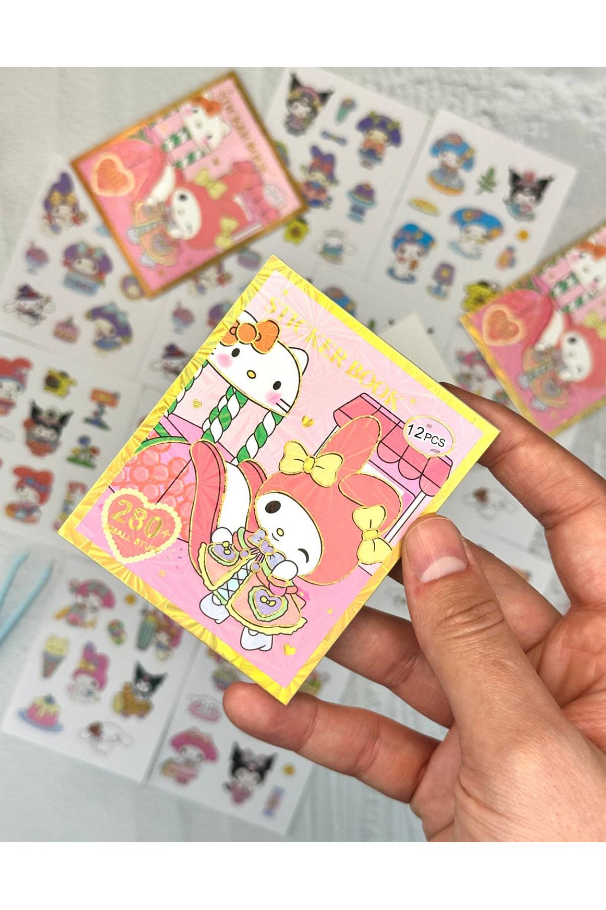 ZeCo Collection Sevimli Sanrio Karakterli My Melodi Desenli 12 Yaprak Mini Defter Sticker