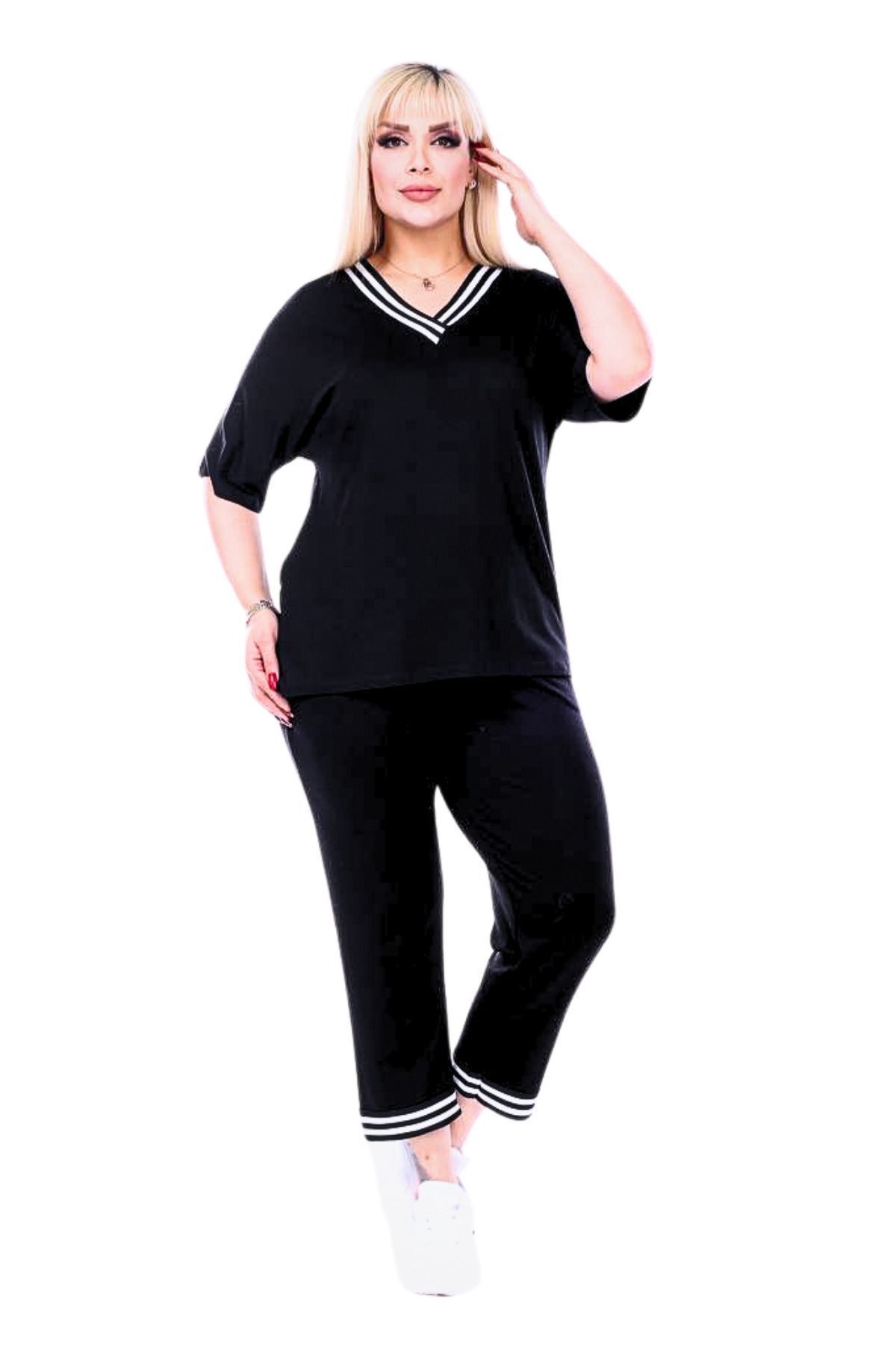 Hazinedan-Set de trening Capri elastic cu mânecă scurtă, cu decolteu în V, negru, cu dungi 6