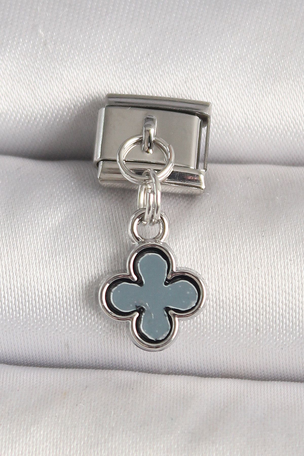 OEM 316L Çelik Gümüş Renk Lacivert Mineli Yonca Model Nomination Charm