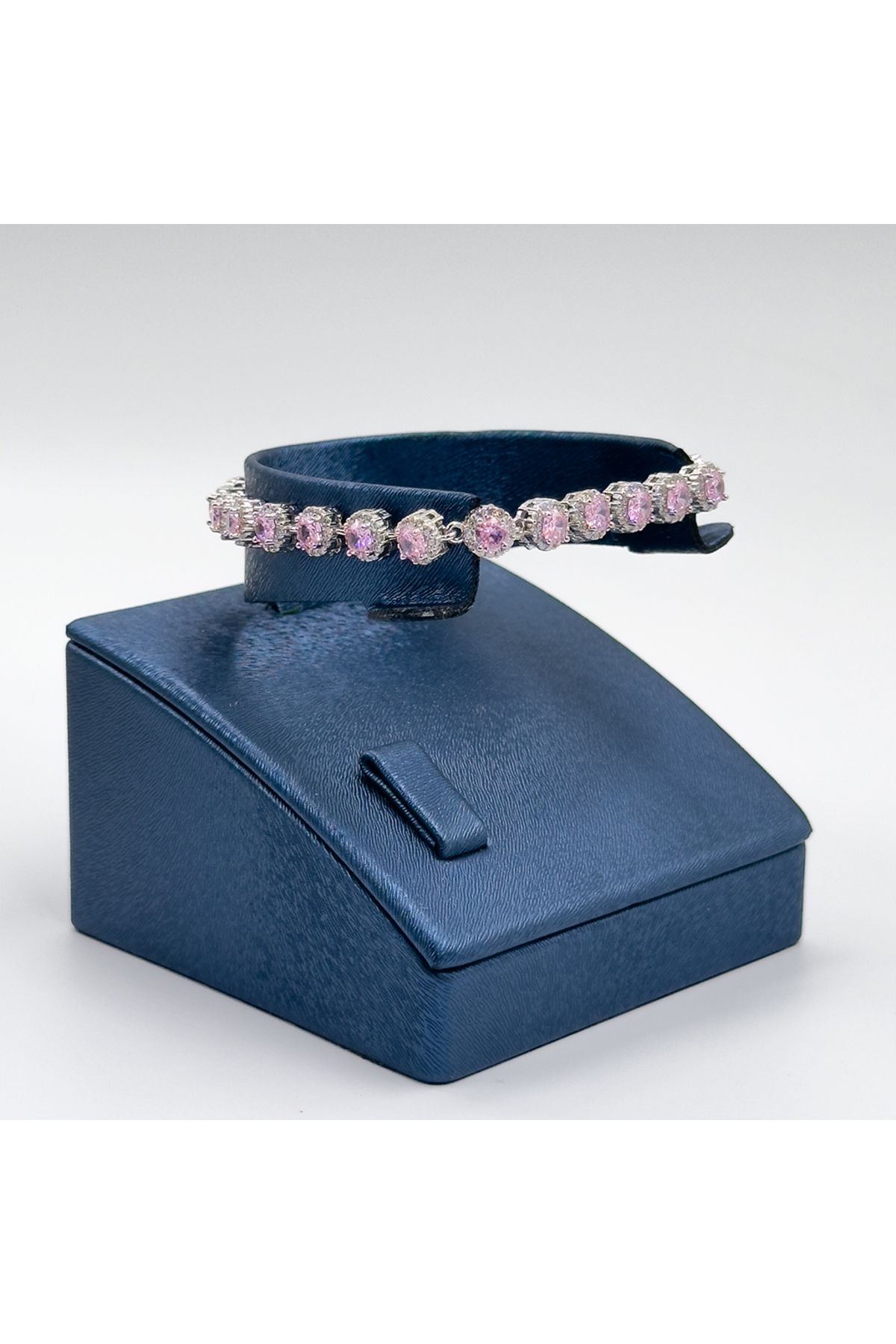 Livora Jewelry Pırlanta Montür Pink Kuvars Gümüş Bileklik