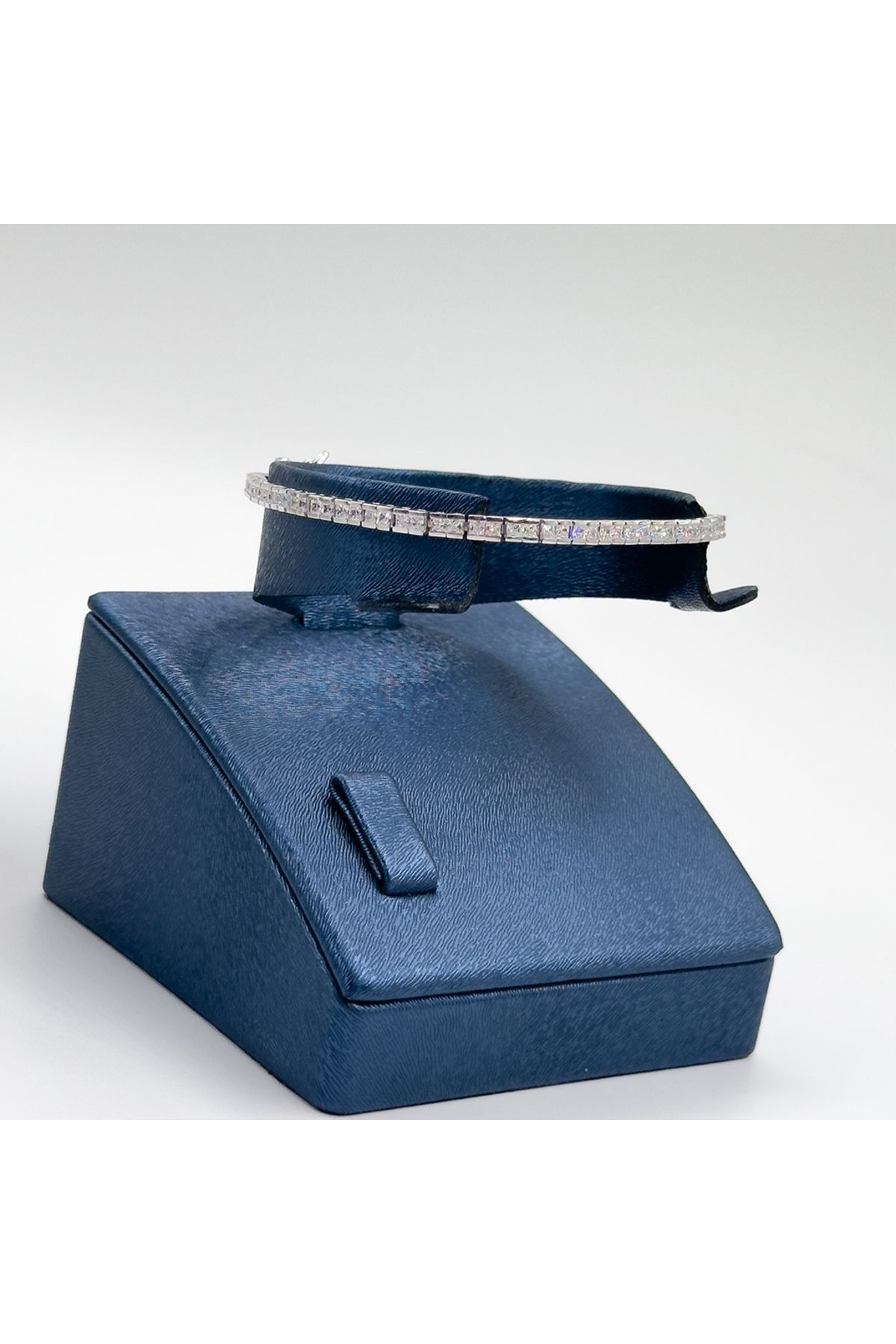 Livora Jewelry Baget Taşlı Su Yolu Gümüş Bileklik - 1,75MM