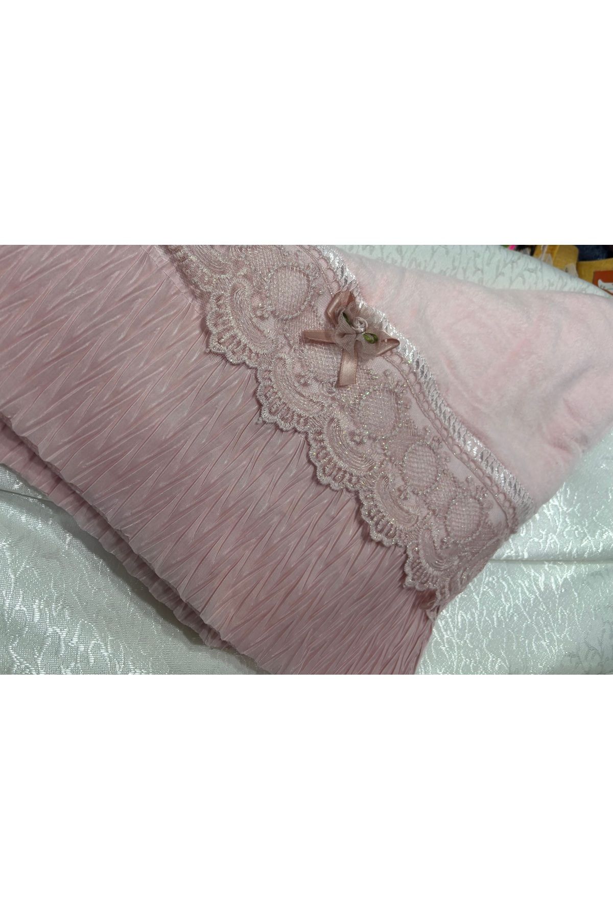 Muensu Çeyizlik Nakışlı Fransız Kadife Havlu 1 Adet One Size 0001