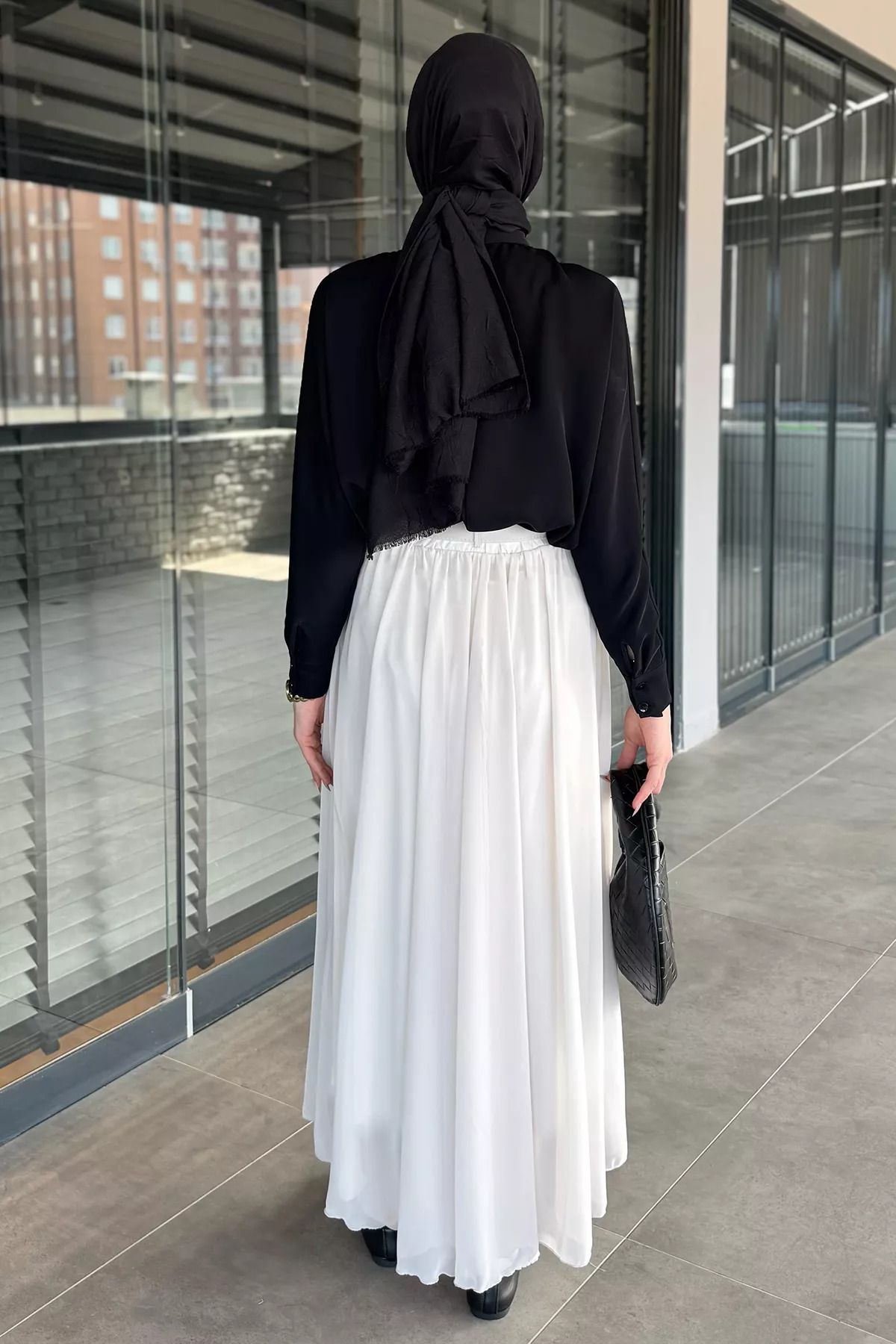 julude-Stone Belted Hijab Chiffon Skirt 4