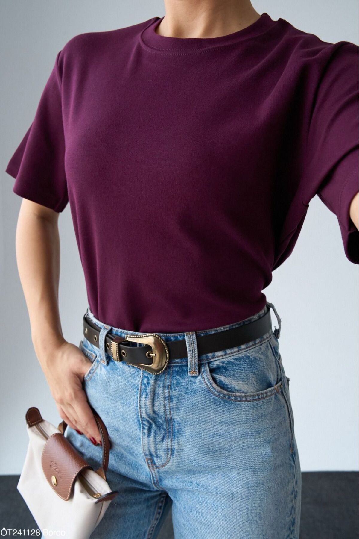 Butik Kadın Giyim Bisiklet Yaka Basic T-Shirt