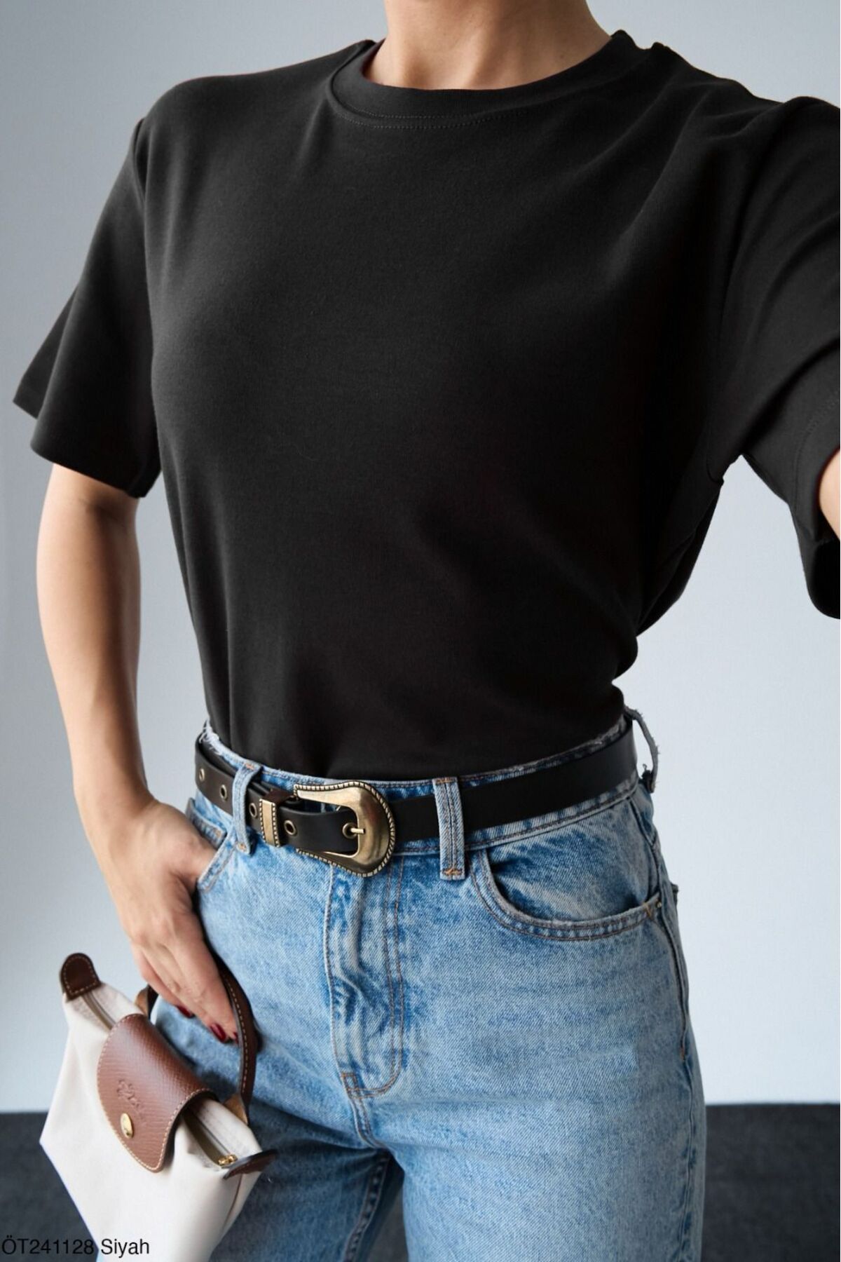 Butik Kadın Giyim Bisiklet Yaka Basic T-Shirt