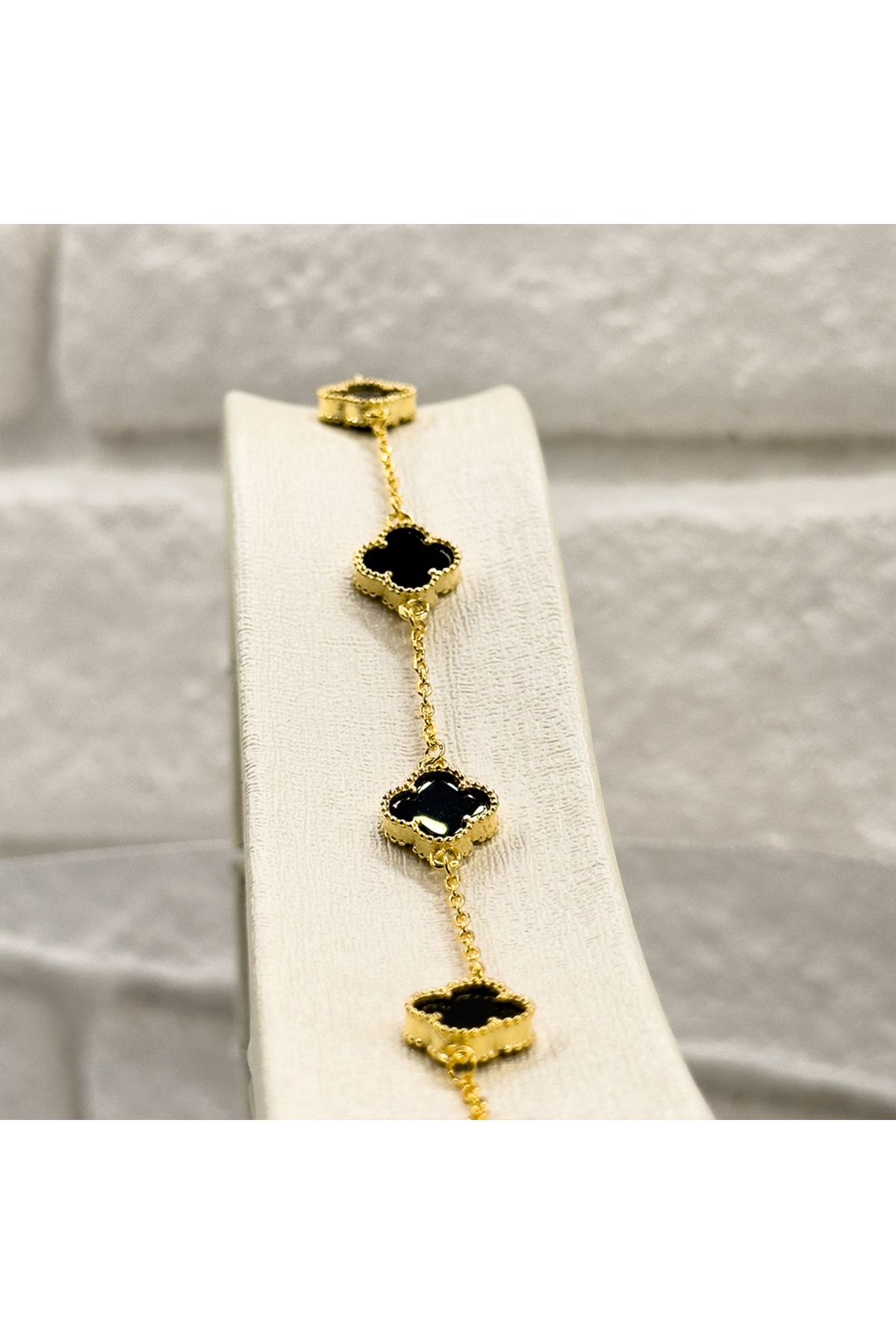 Livora Jewelry Gold Renk Onix Taşlı Van Cleef Gümüş Bileklik