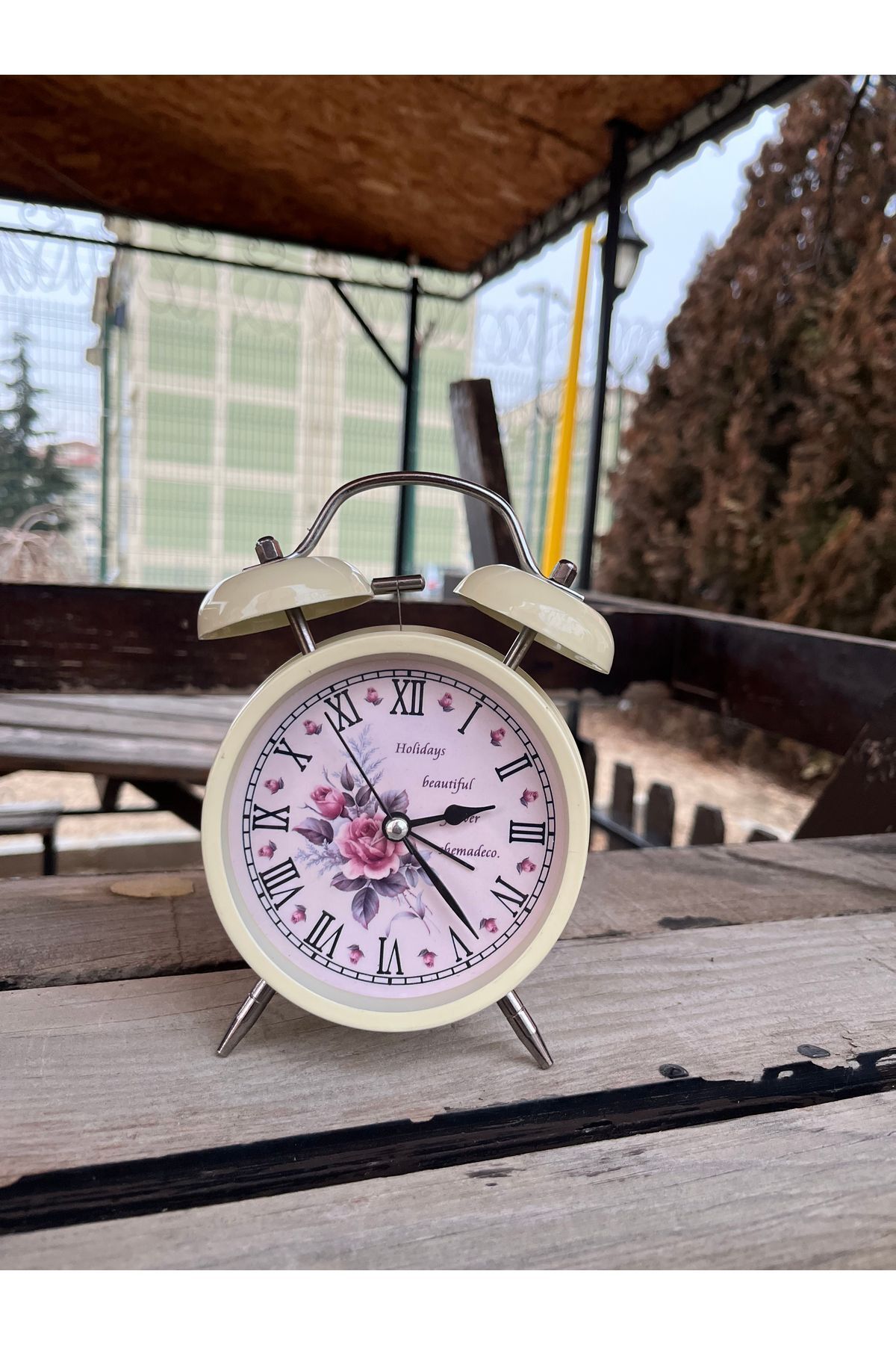 QUARTZ Retro Nostaljik Alarmlı Metal Çalar Saat