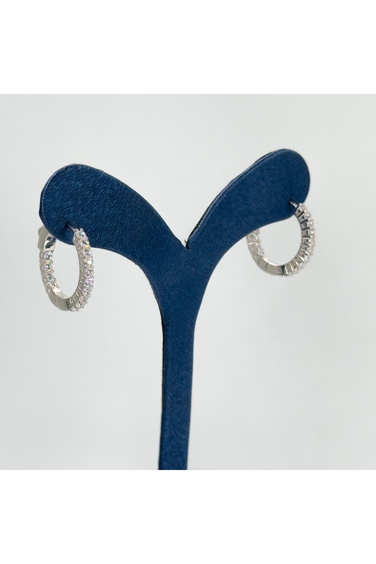 Livora Jewelry Sıra Taşlı Halka Gümüş Küpe