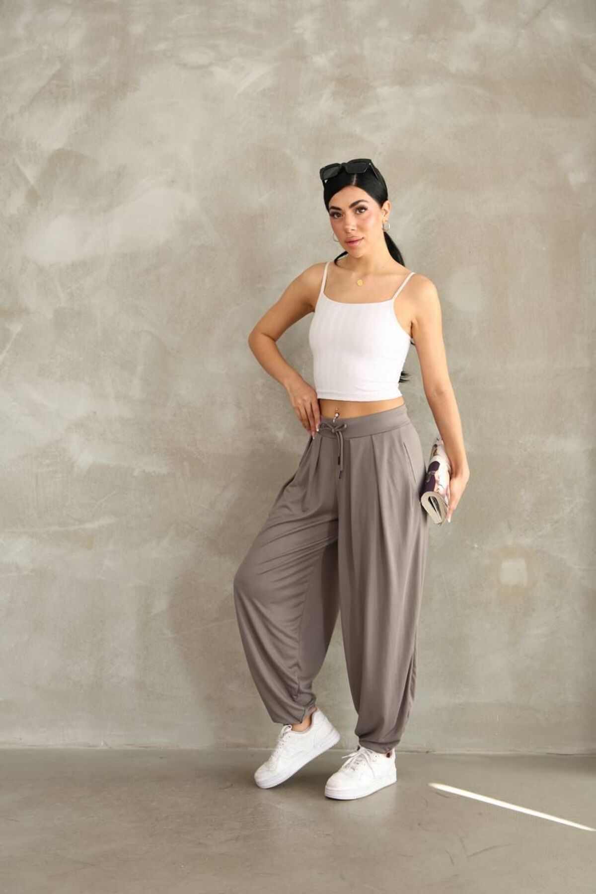 Moda Banuş Vizon Modern Dökümlü Şalvar Pantolon