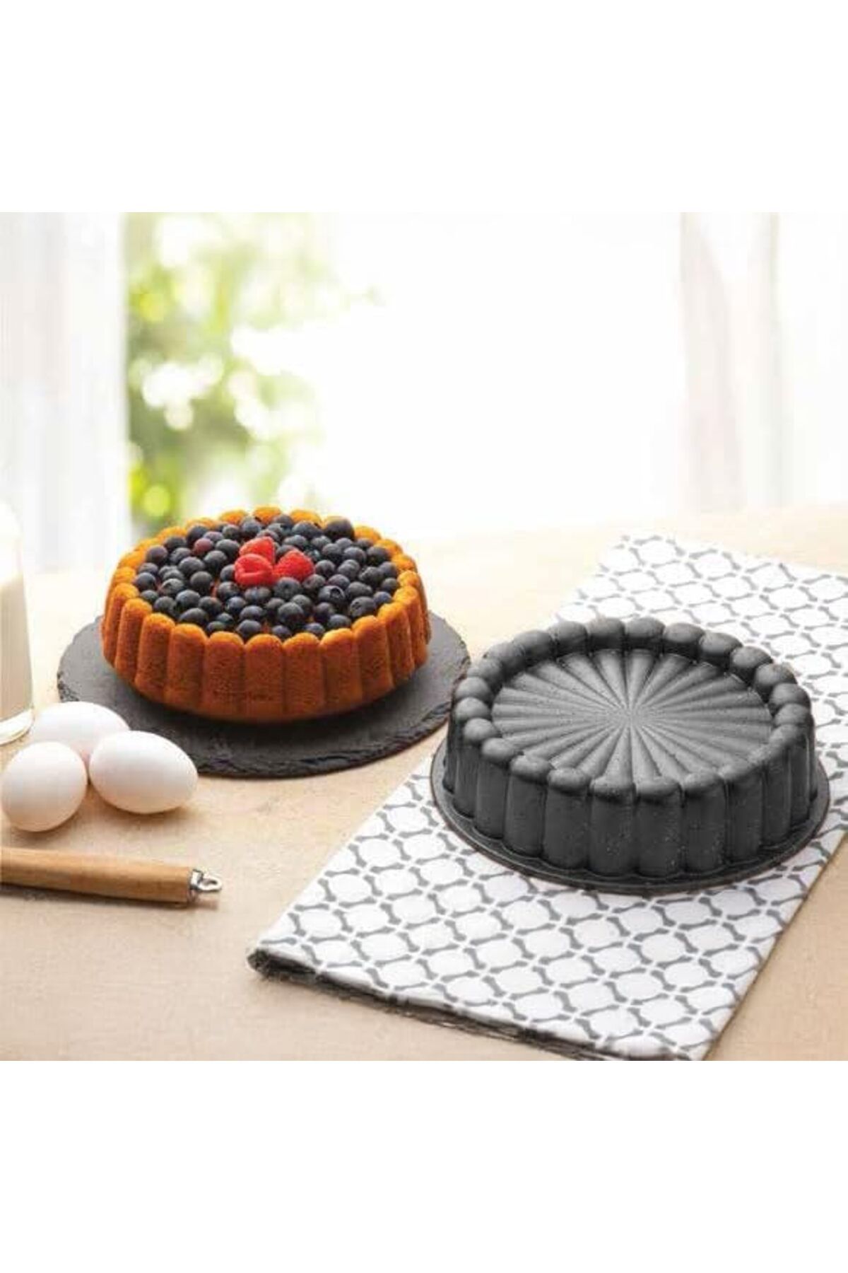 STOREMAX nffashopm Thermo Döküm Gövdeli Keskin Tart ve Kek Kalıbı 23cm, Dilimli ve Döküm, Siyah Granit