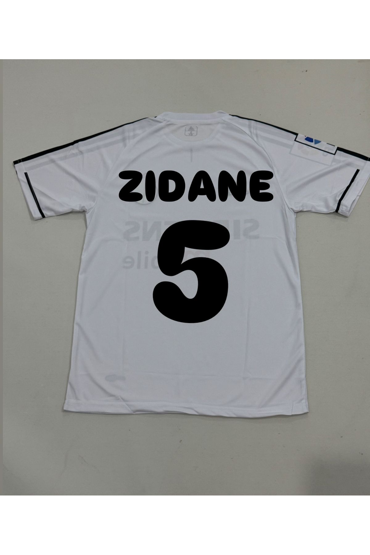 Mzone REAL MADRID ZINEDIN ZDANE 2004-2005 SEZON NOSTALJI YETİŞKİN FORMASI
