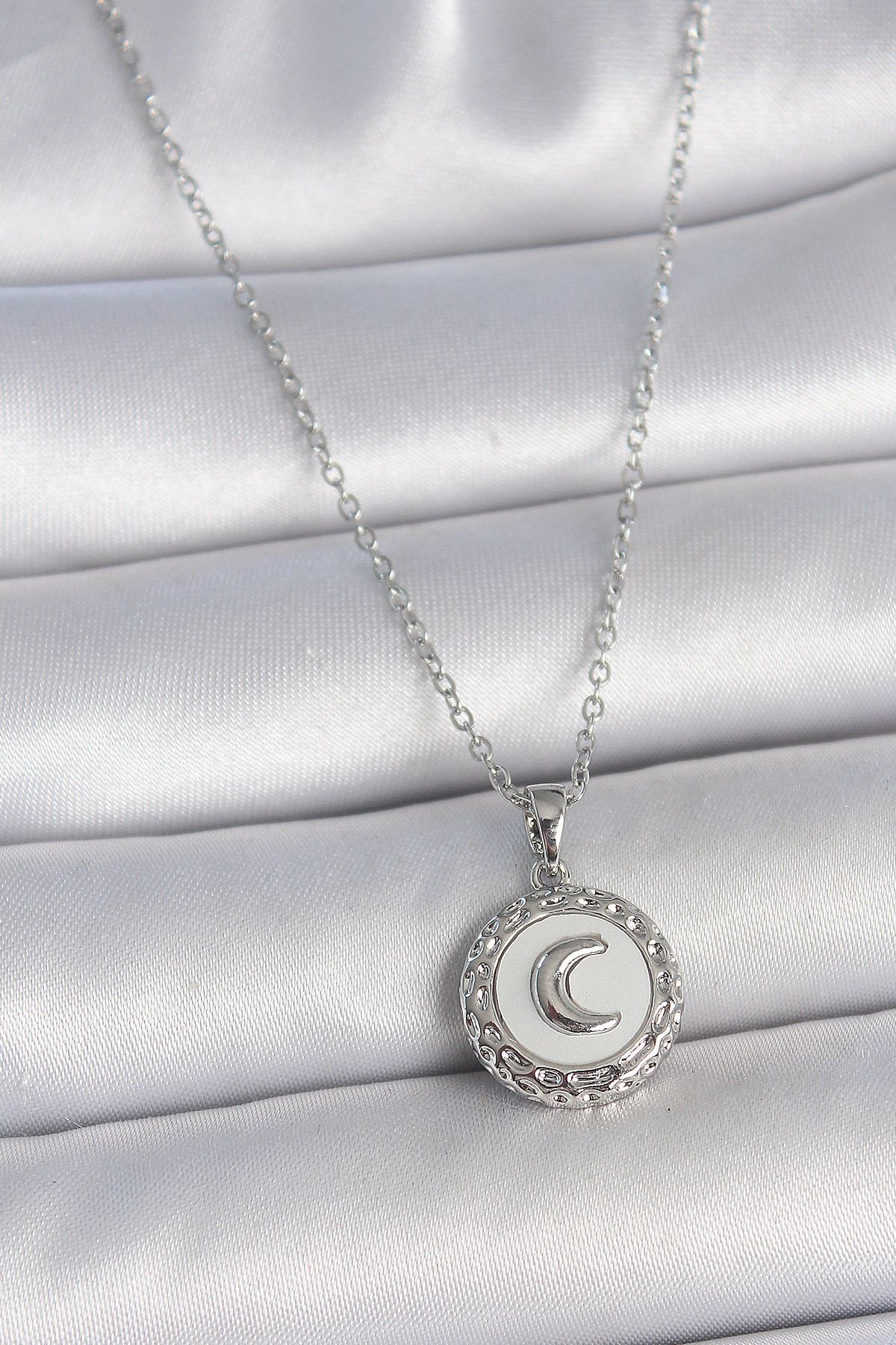 MELFSHOP 316L Çelik Gümüş Renk Zincir Beyaz Mineli Hilal İşlemeli Madalyon Model Kadın Kolye